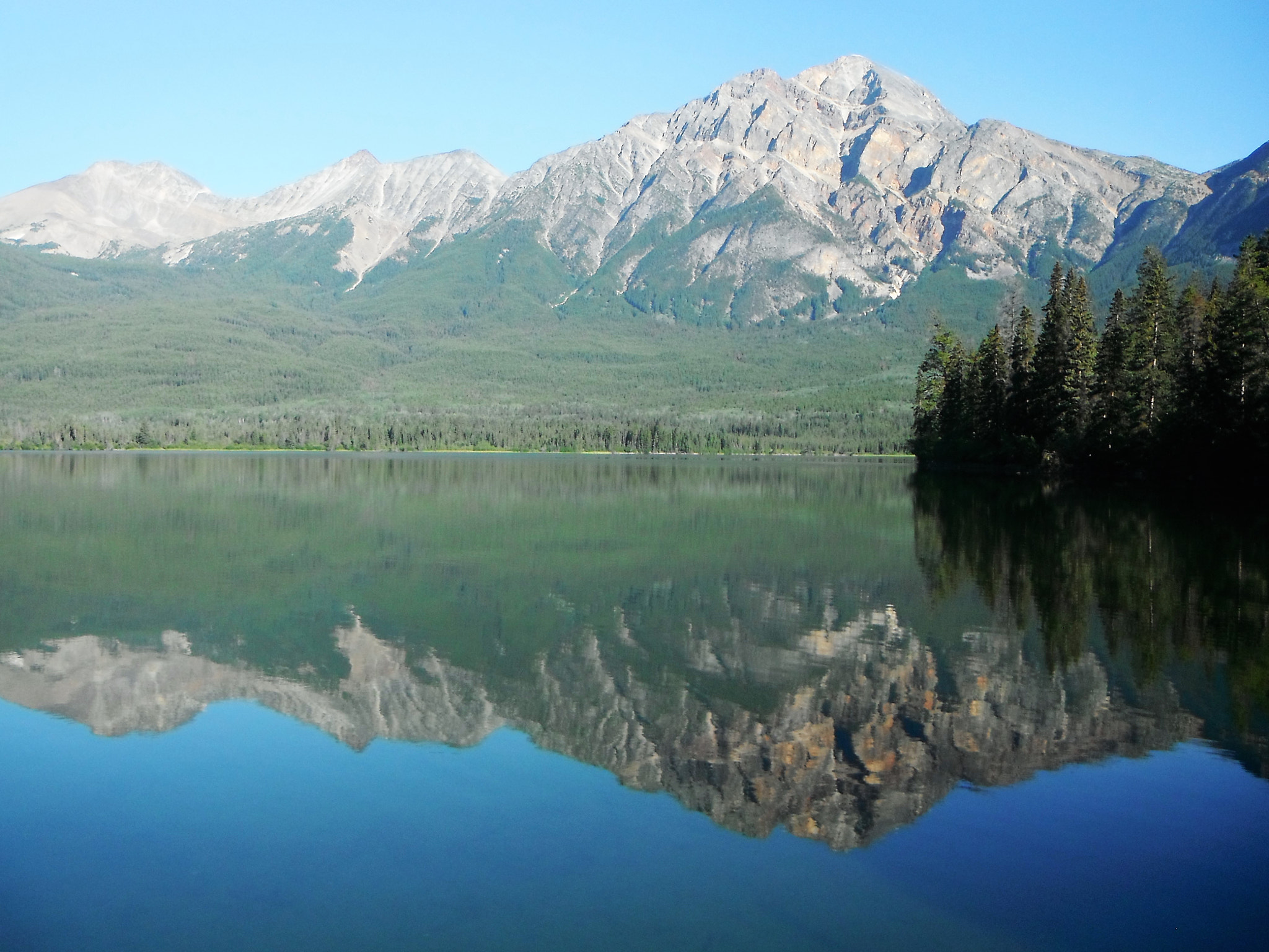 Fujifilm FinePix XP20 sample photo. The beauty of canada photography