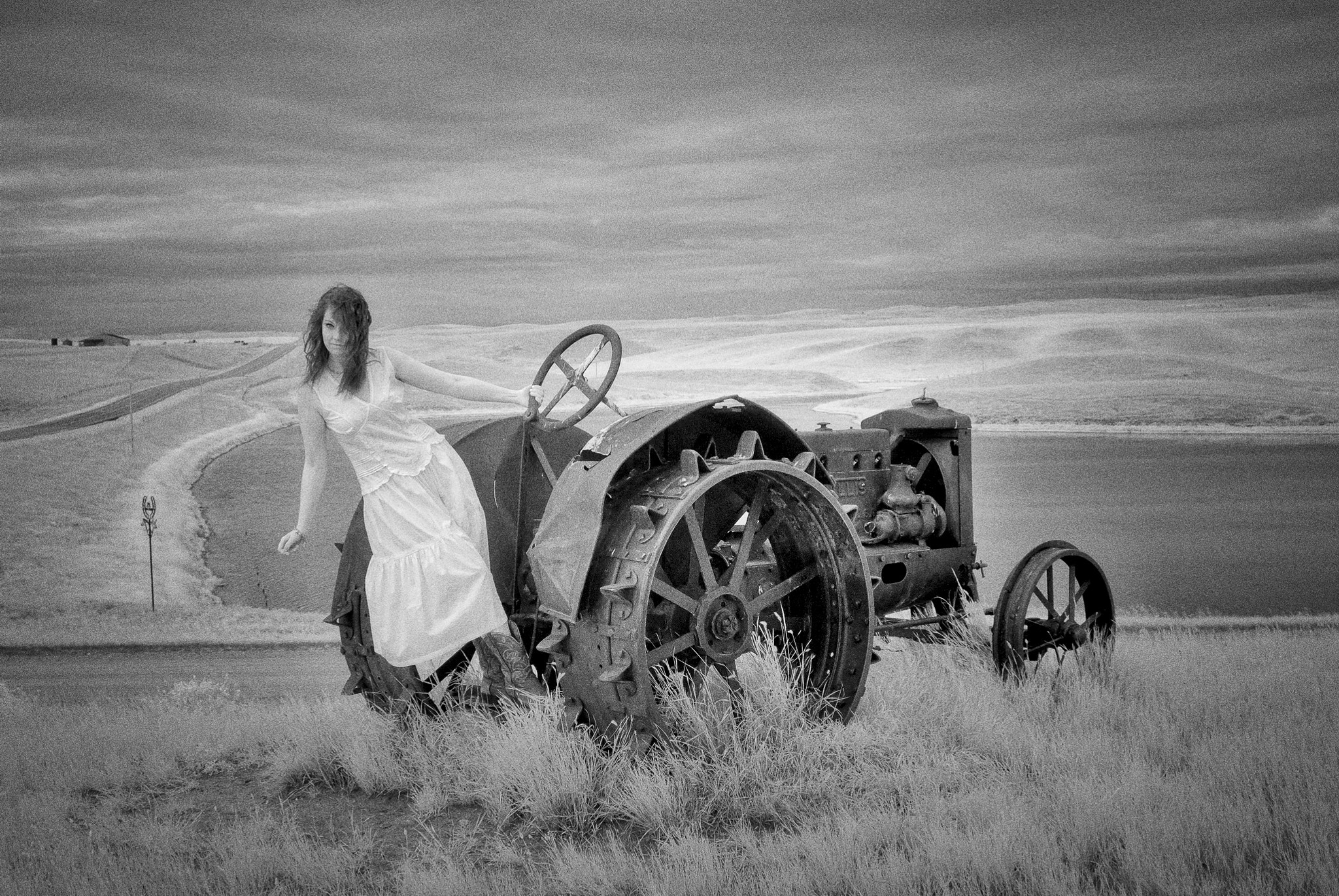 Nikon D200 + AF Zoom-Nikkor 35-70mm f/2.8D sample photo. Ir model w/tractor photography