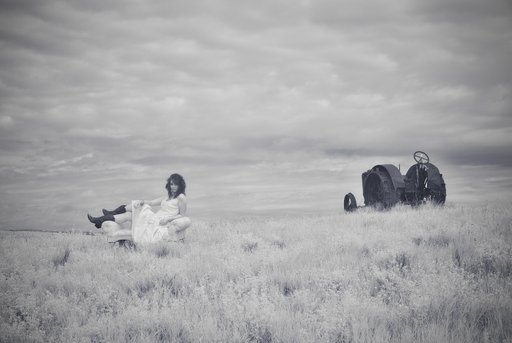 Nikon D200 + AF Zoom-Nikkor 35-70mm f/2.8D sample photo. Ir model w/tractor photography