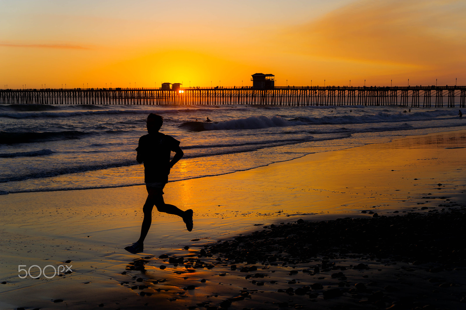 Nikon D3S + Tamron AF 28-75mm F2.8 XR Di LD Aspherical (IF) sample photo. Runner at sunset in oceanside - august 22, 2016 photography