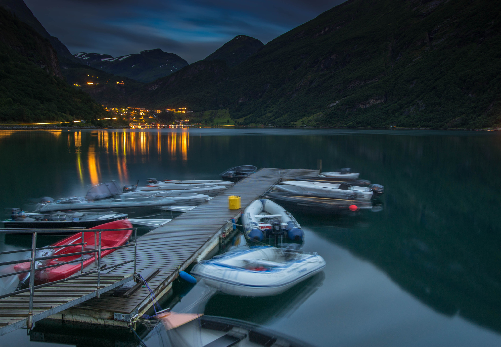 Sony a7 II + Tamron SP 24-70mm F2.8 Di VC USD sample photo. Norway 26/geirangerfjord/red boat photography