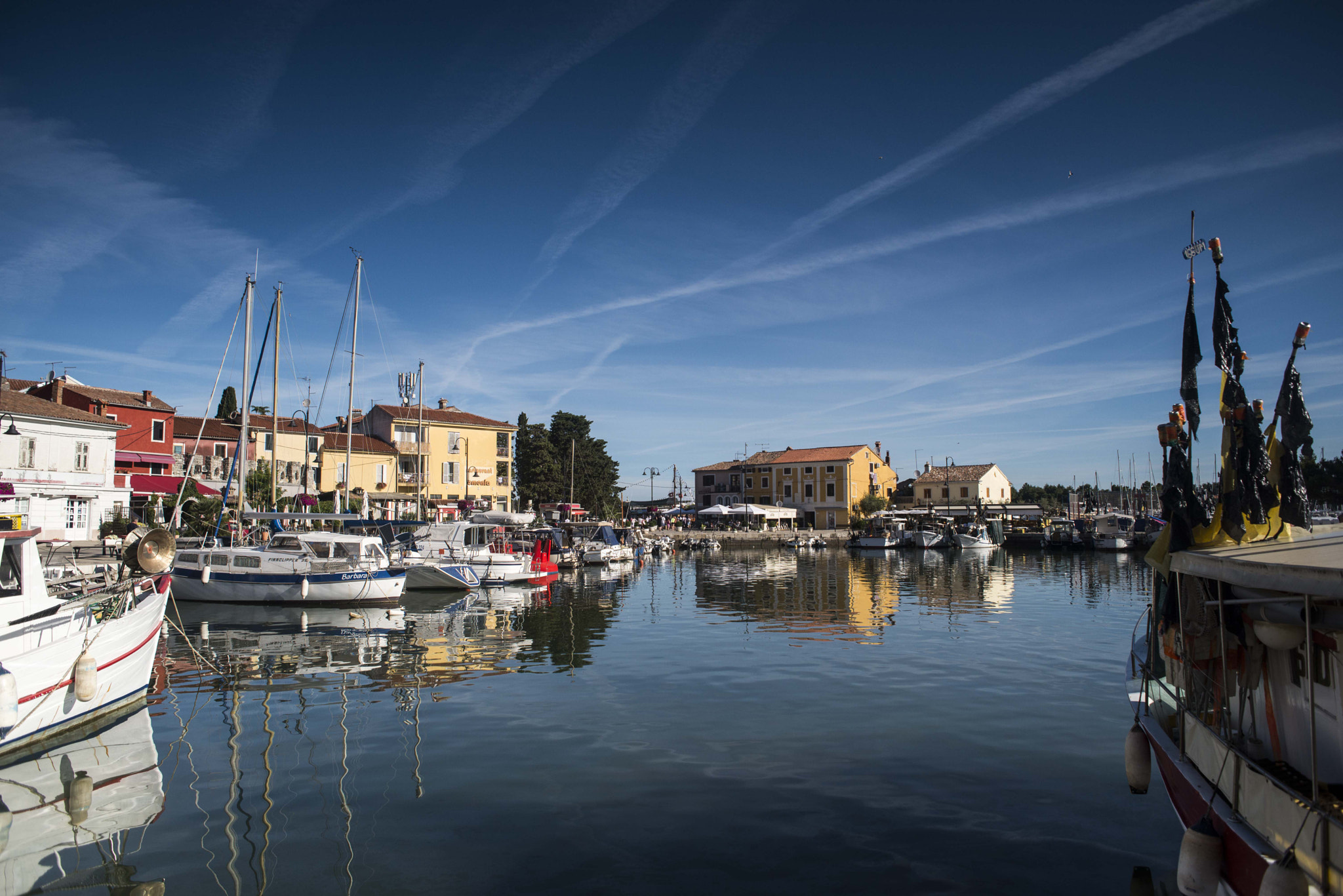 Nikon D610 + Nikon AF Nikkor 24mm F2.8D sample photo. Novigrad, croatia photography