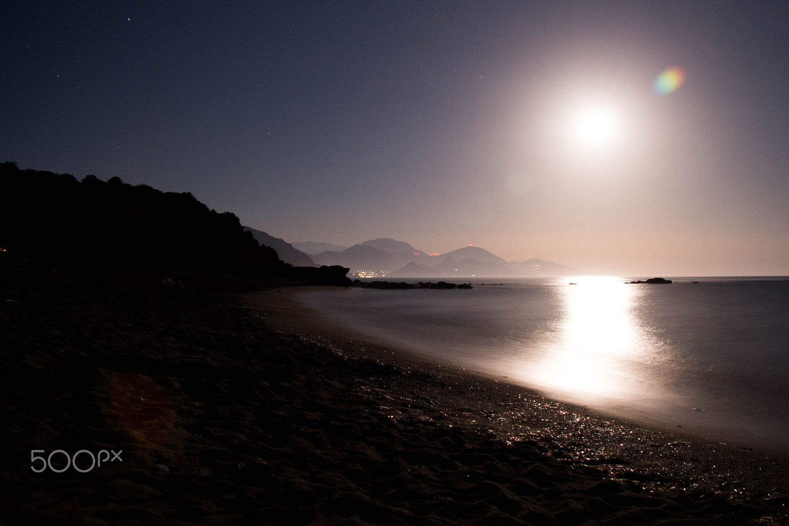 Canon EF-S 17-85mm F4-5.6 IS USM sample photo. Pure love photography