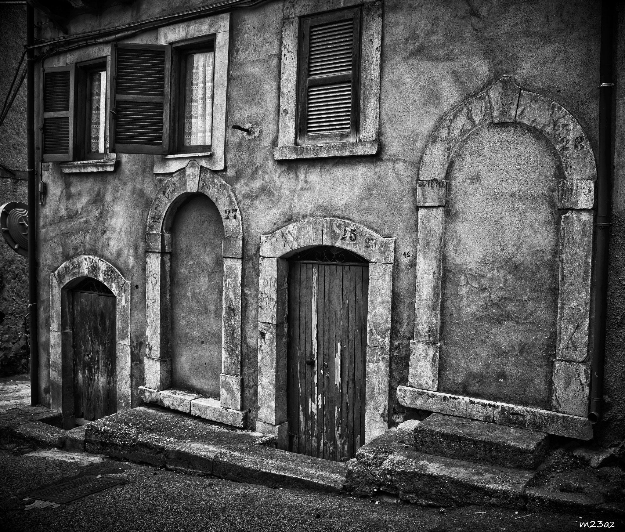 Sigma 17-70mm F2.8-4 DC Macro OS HSM | C sample photo. Vicoli collelongo photography