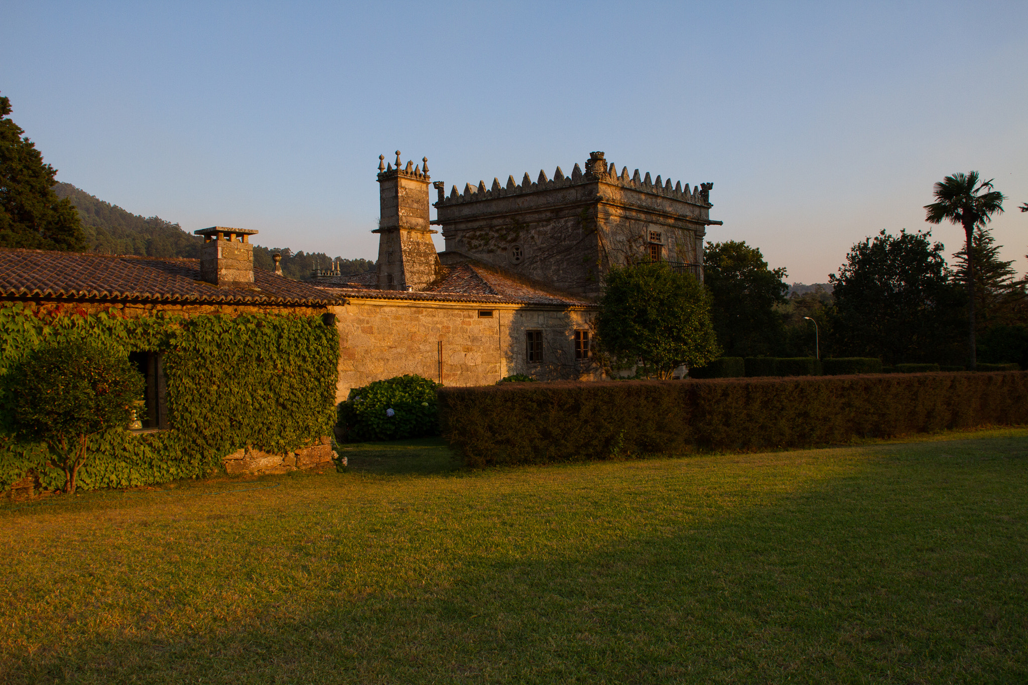 Canon EOS 7D + Tamron AF 18-270mm F3.5-6.3 Di II VC LD Aspherical (IF) MACRO sample photo. Galicia (spain) during summertime. photography