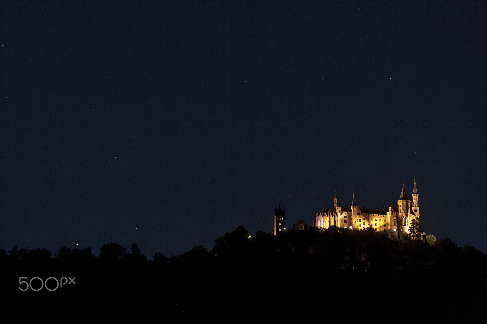 Sigma 70-300mm F4-5.6 APO DG Macro sample photo. Burg hohenzollern photography