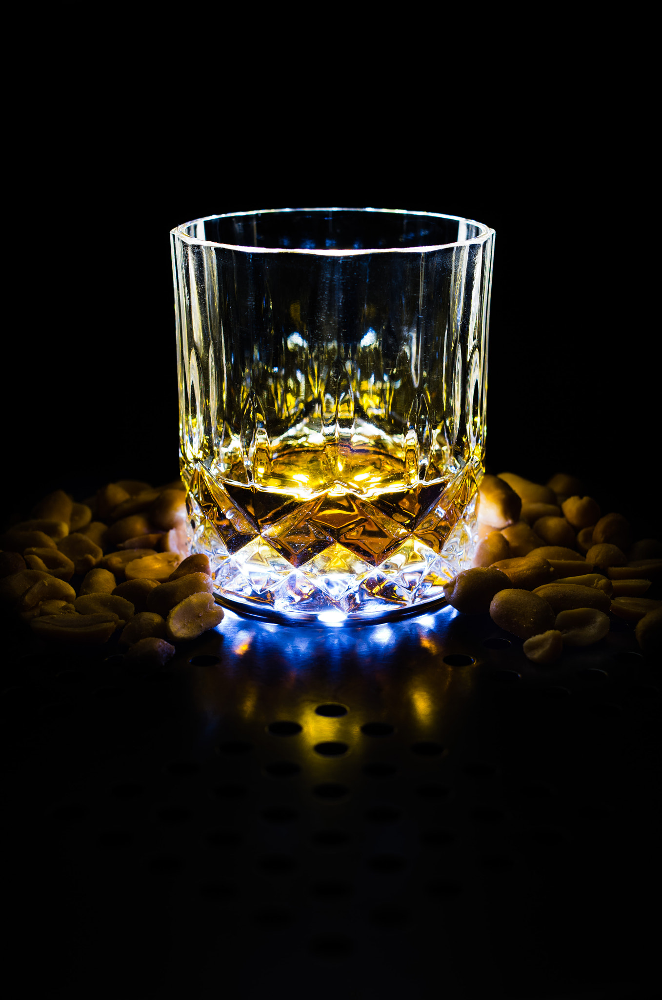 Pentax K-30 + Pentax smc DA 35mm F2.4 AL sample photo. Whisky and nuts photography