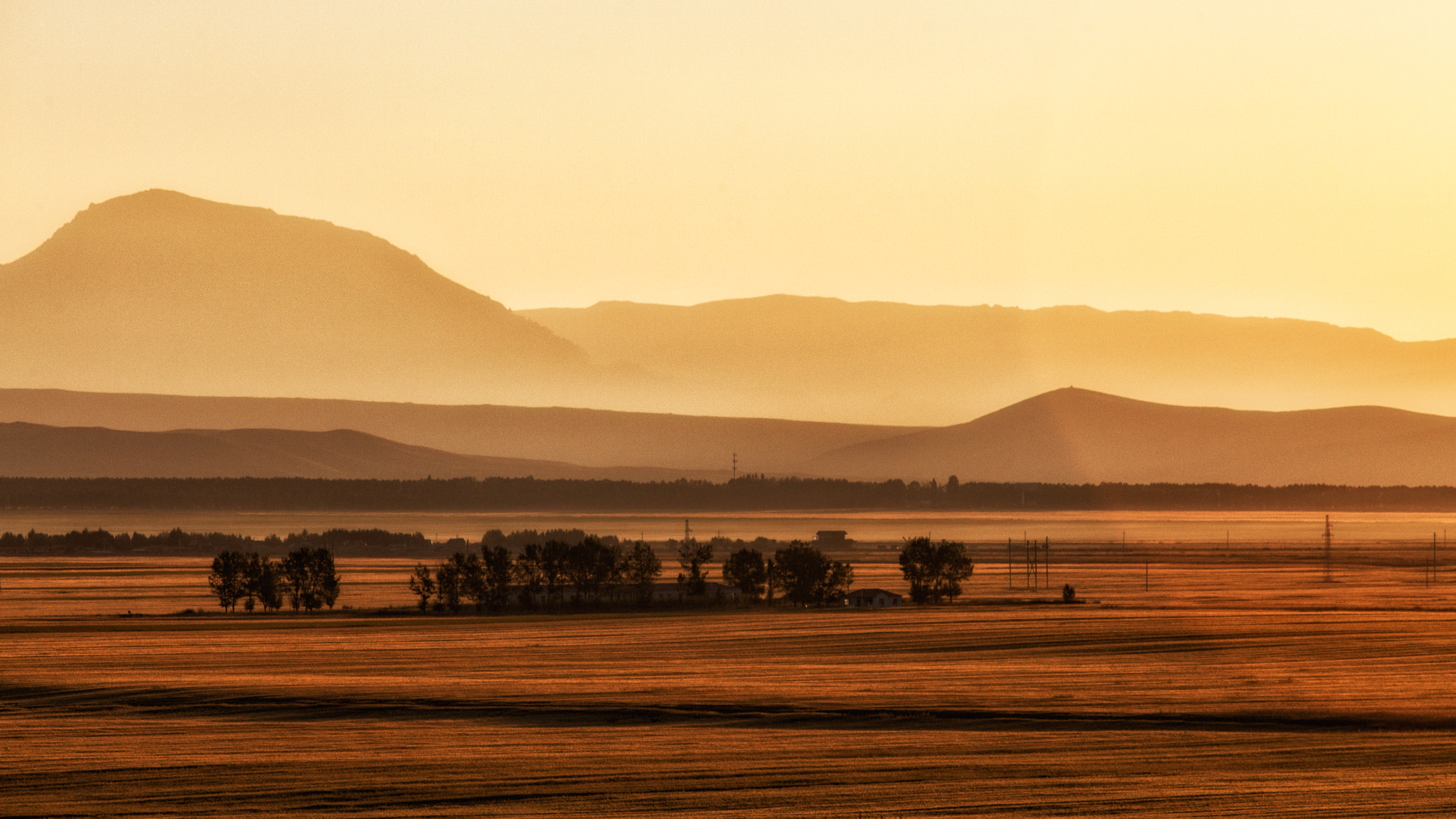 Canon EOS 5D Mark II sample photo. Warm dawn photography