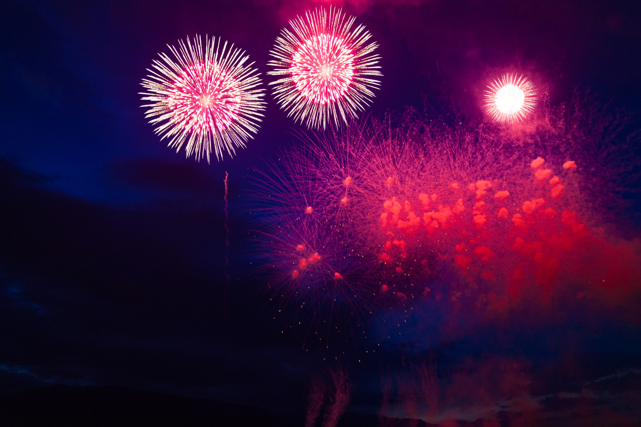 Sigma 24mm F1.4 DG HSM Art sample photo. Hanabi at yamanashi, japan photography