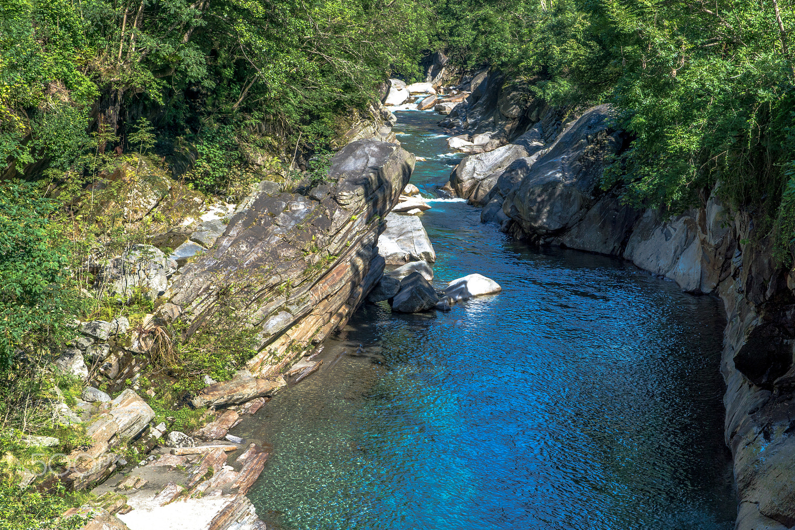 Sony DT 16-105mm F3.5-5.6 sample photo. Verzasca photography