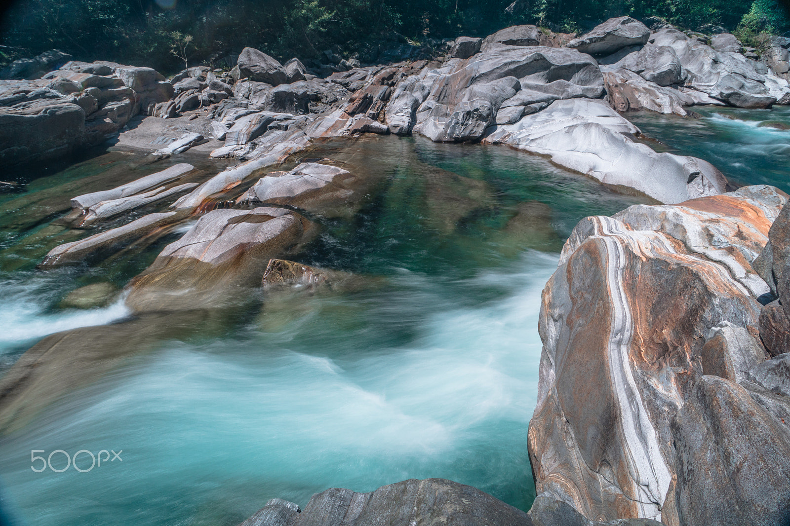 Sony DT 16-105mm F3.5-5.6 sample photo. Verzasca photography
