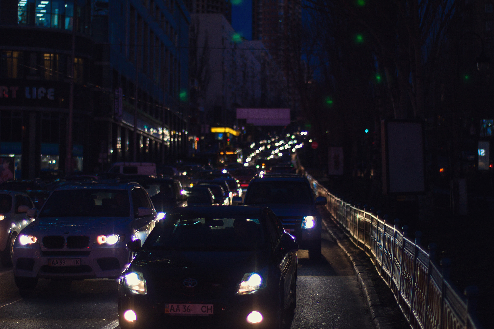 ZEISS Planar T* 50mm F1.4 sample photo. The sounds of the city photography