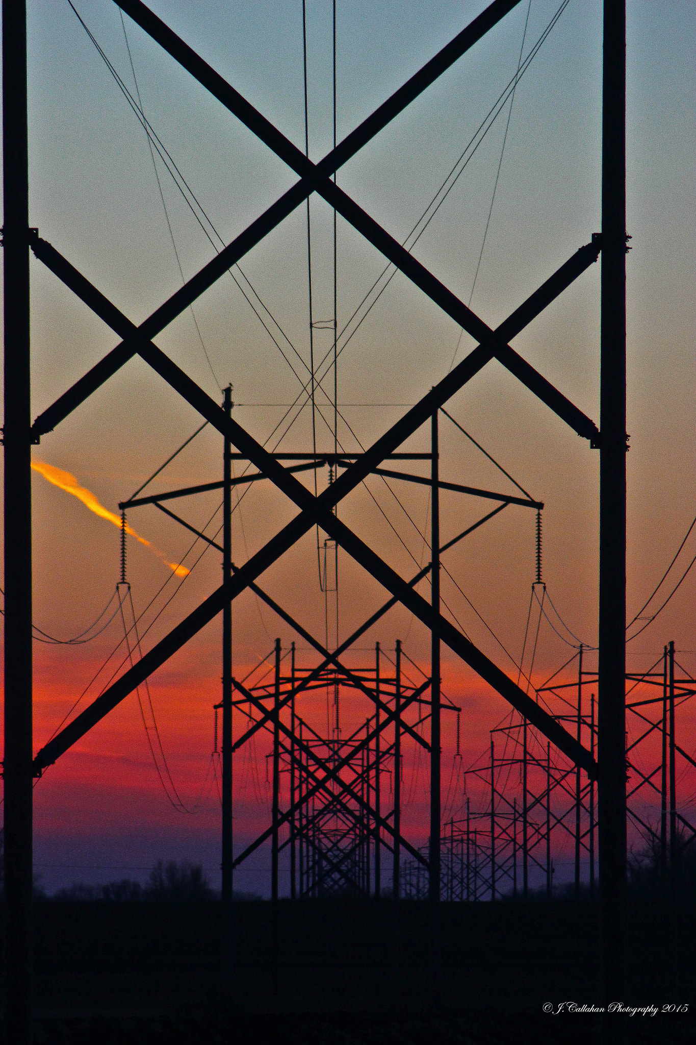 Canon EF 80-200mm F4.5-5.6 II sample photo. Electric sundown photography