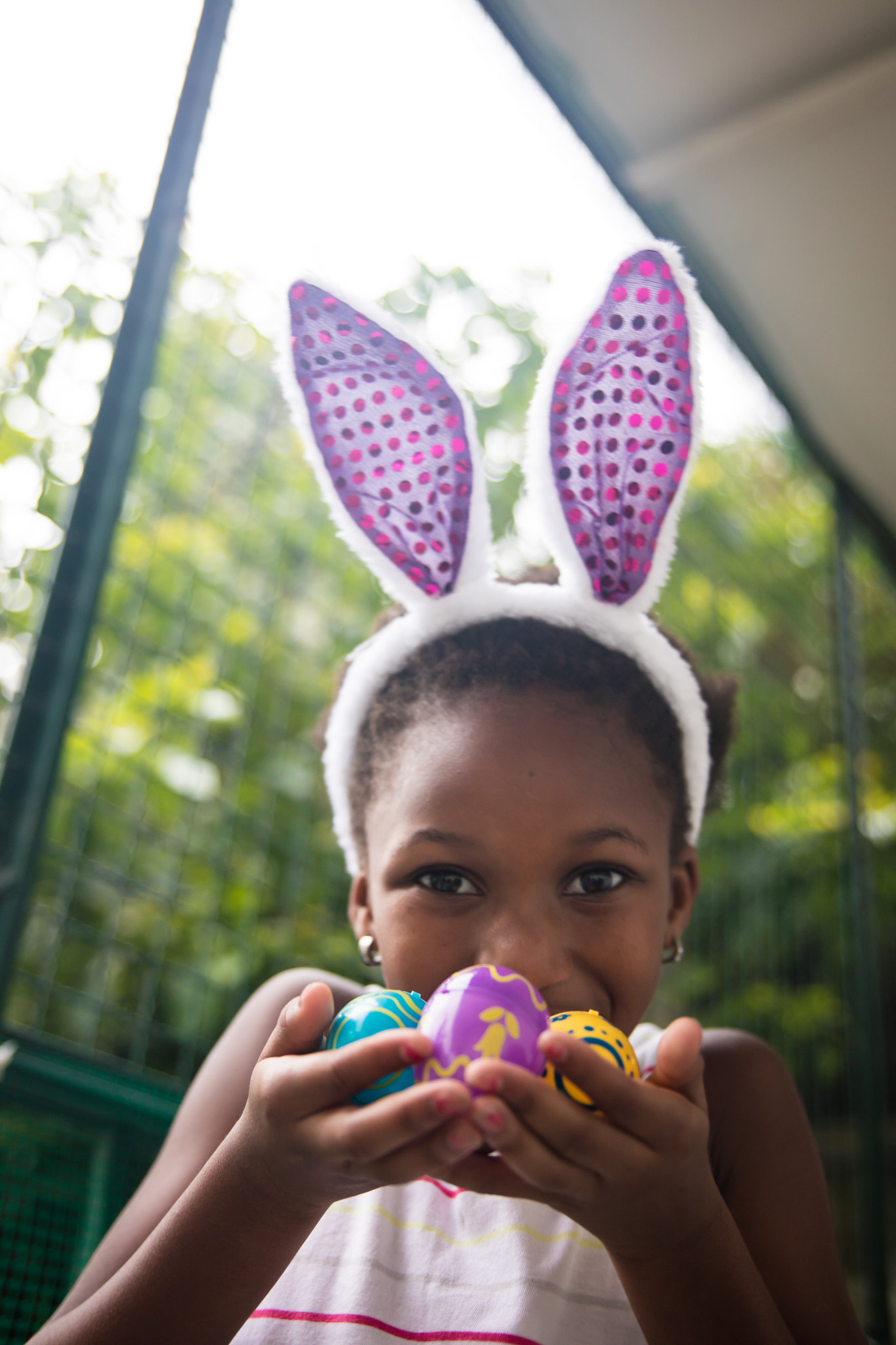 Canon EOS 5DS R + Canon EF 400mm f/2.8L sample photo. Little black girl celebrating easter. photography
