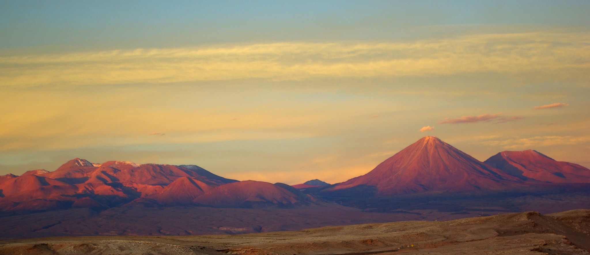Pentax K10D + Pentax smc DA 16-45mm F4 ED AL sample photo. Sunset volcano ii photography