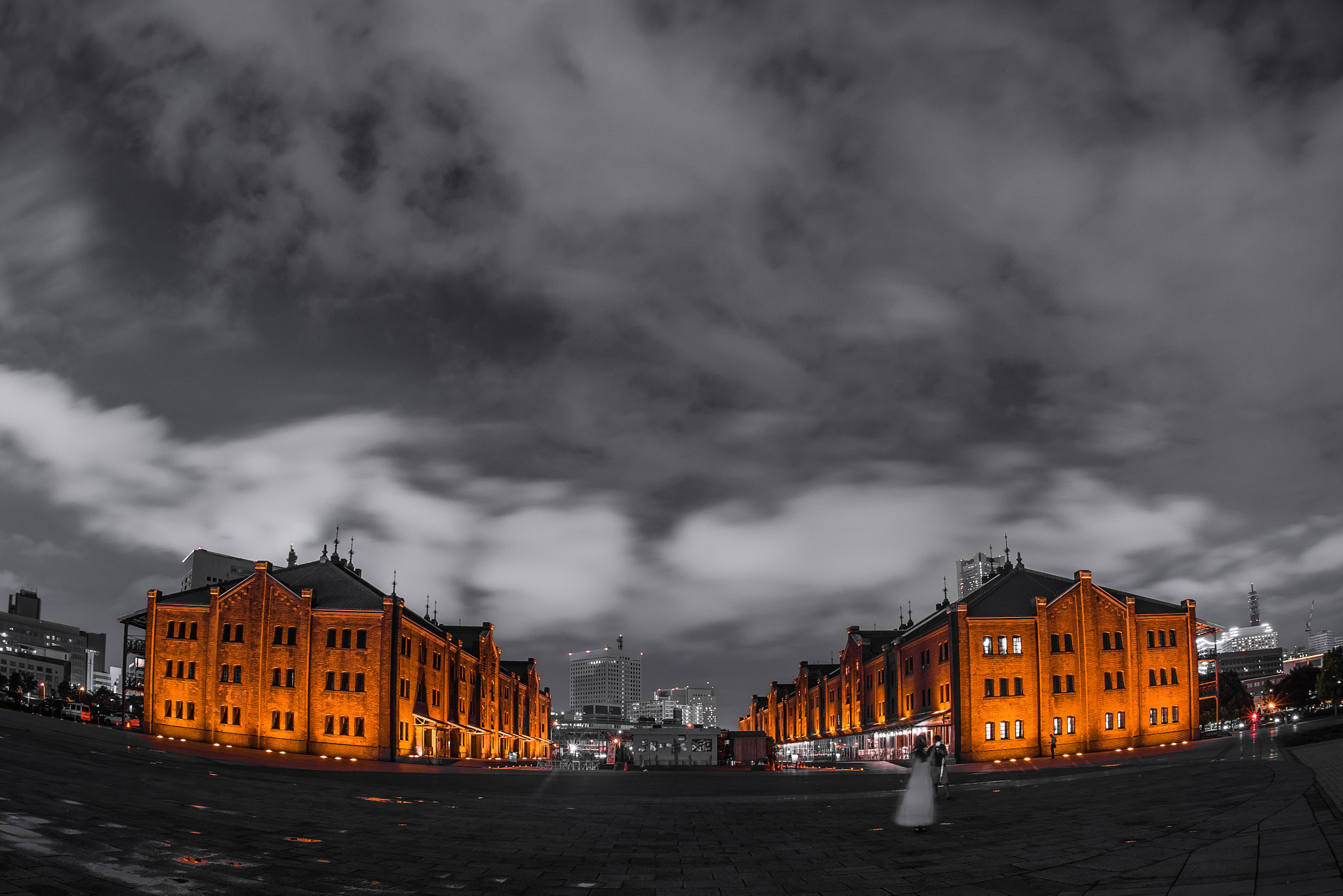 Sony a7 II + Sigma 15mm F2.8 EX DG Diagonal Fisheye sample photo. Yokohama red brick warehouse photography