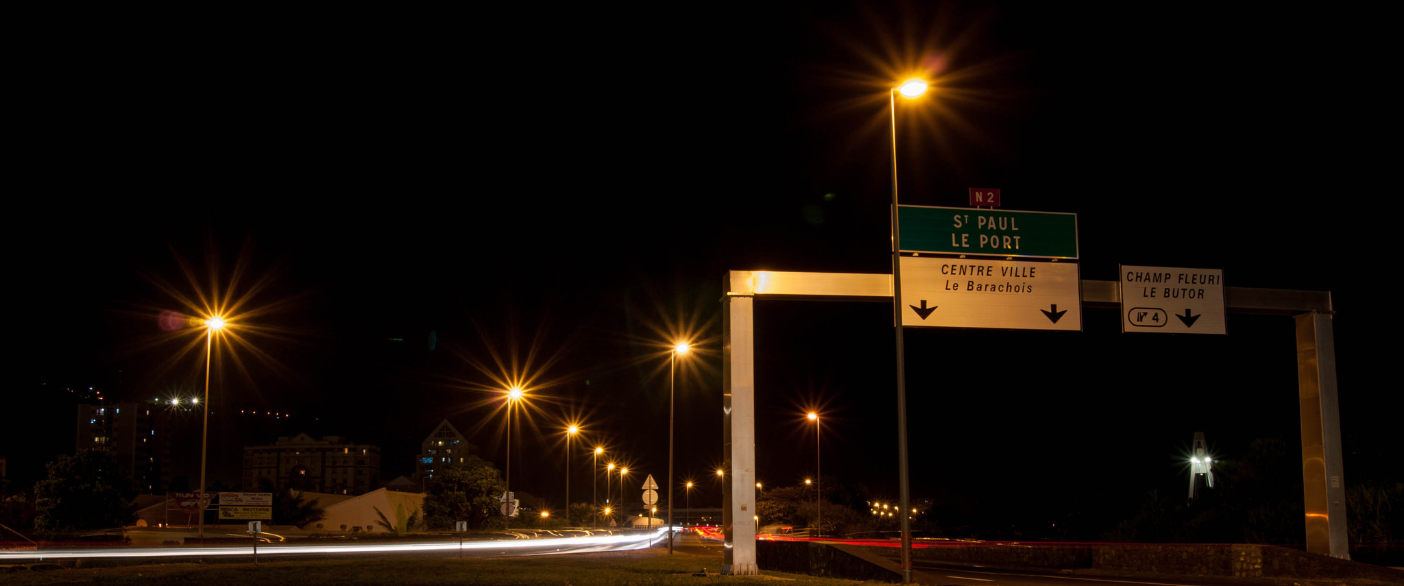 Sony Alpha DSLR-A200 sample photo. Citylights of "saint-denis" photography