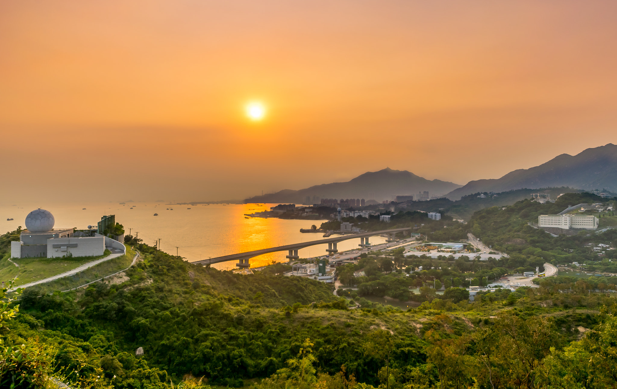 Sigma 8-16mm F4.5-5.6 DC HSM sample photo. Sunset at observatory station photography