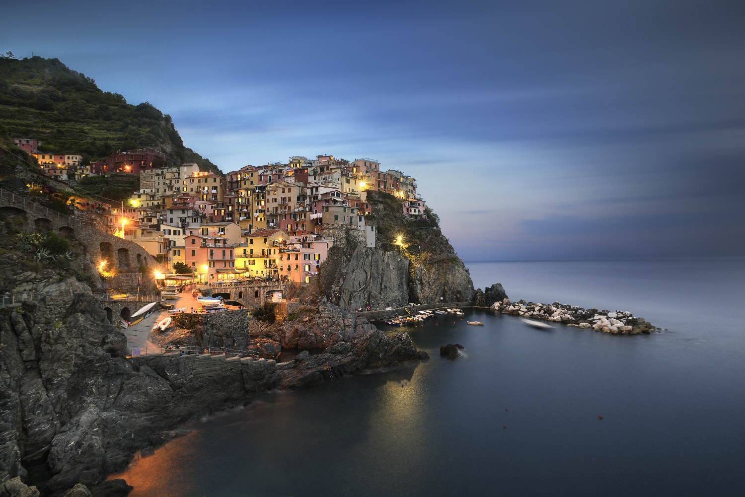 Nikon D810 + AF Nikkor 20mm f/2.8 sample photo. Manarola photography