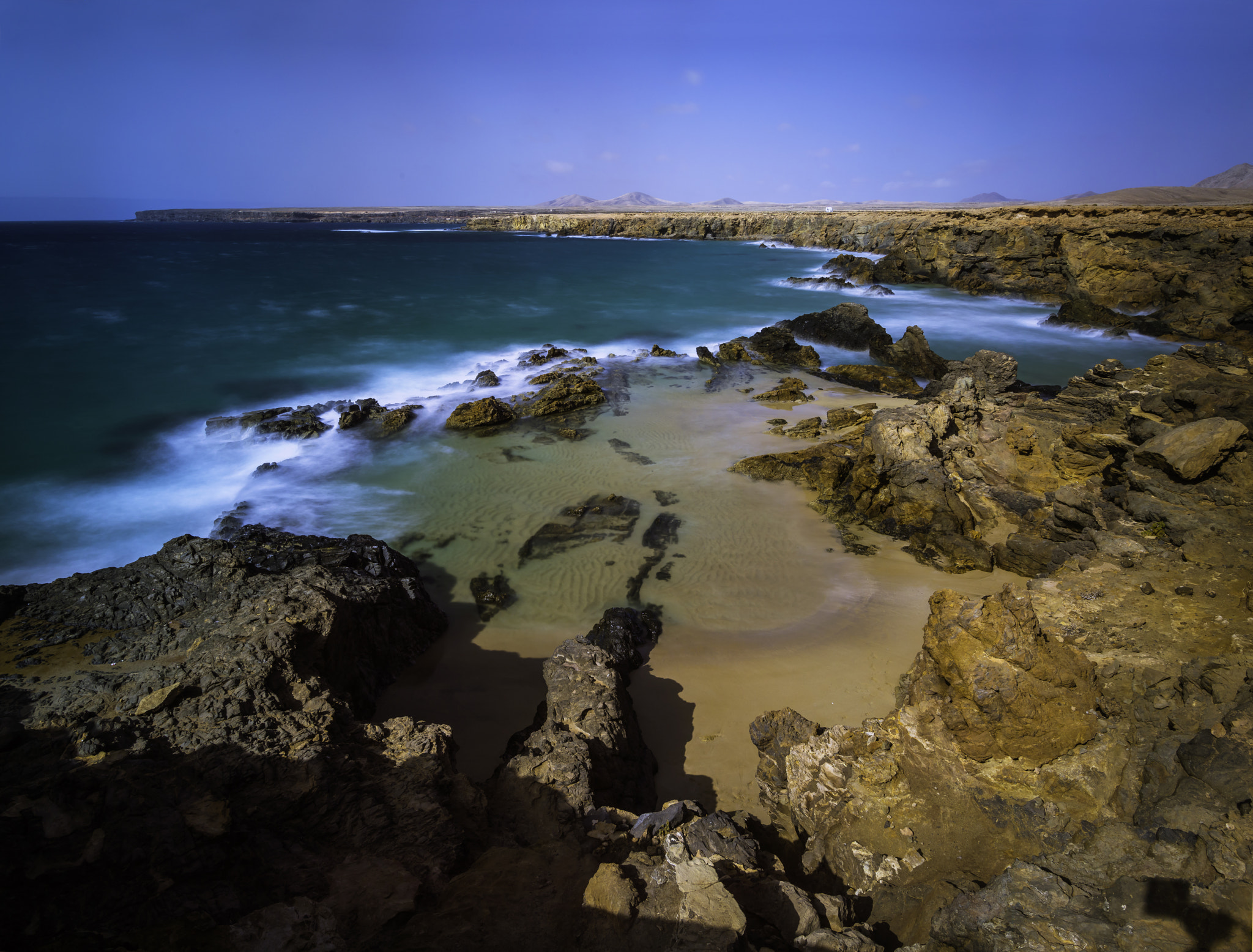 smc PENTAX-DA645 25mm F4 AL [IF] SDM AW sample photo. Secret  beach photography