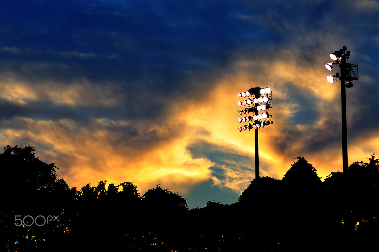 Nikon D90 + AF Nikkor 70-210mm f/4-5.6 sample photo. Sun set glow in london ontario photography