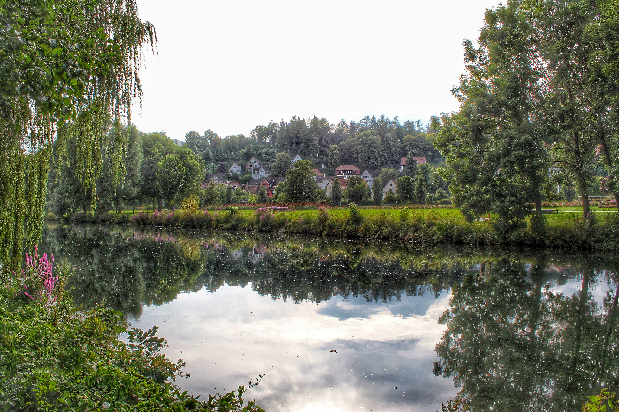 Canon EF-S 18-55mm F3.5-5.6 IS sample photo. Reflections in heidemheim photography
