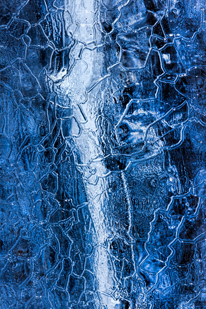 Sigma APO Macro 150mm f/2.8 EX DG HSM sample photo. Luz sobre hielo 2 - light on ice 2 photography