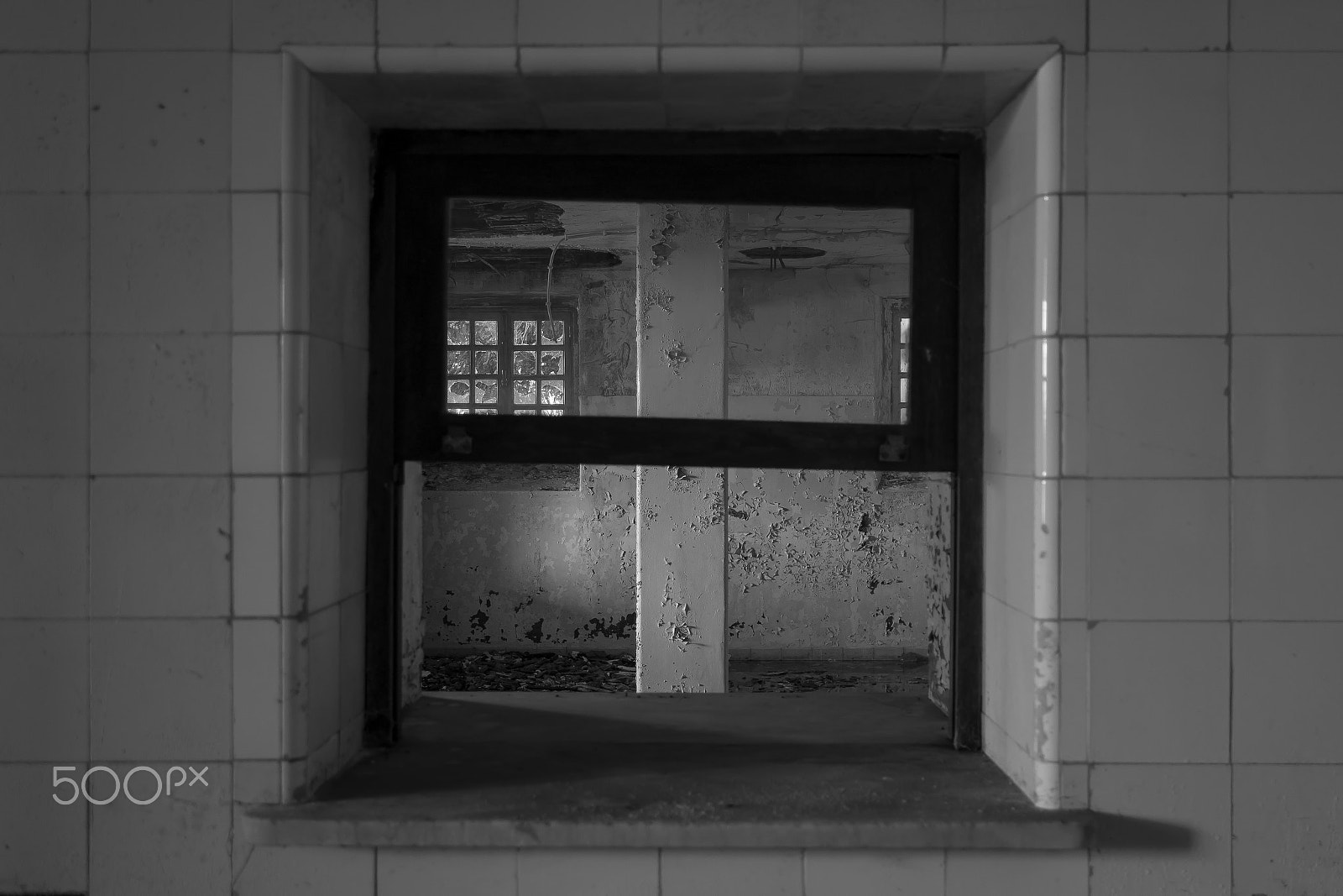 Samsung NX 18-200mm F3.5-6.3 ED OIS sample photo. It's all about perspective photography