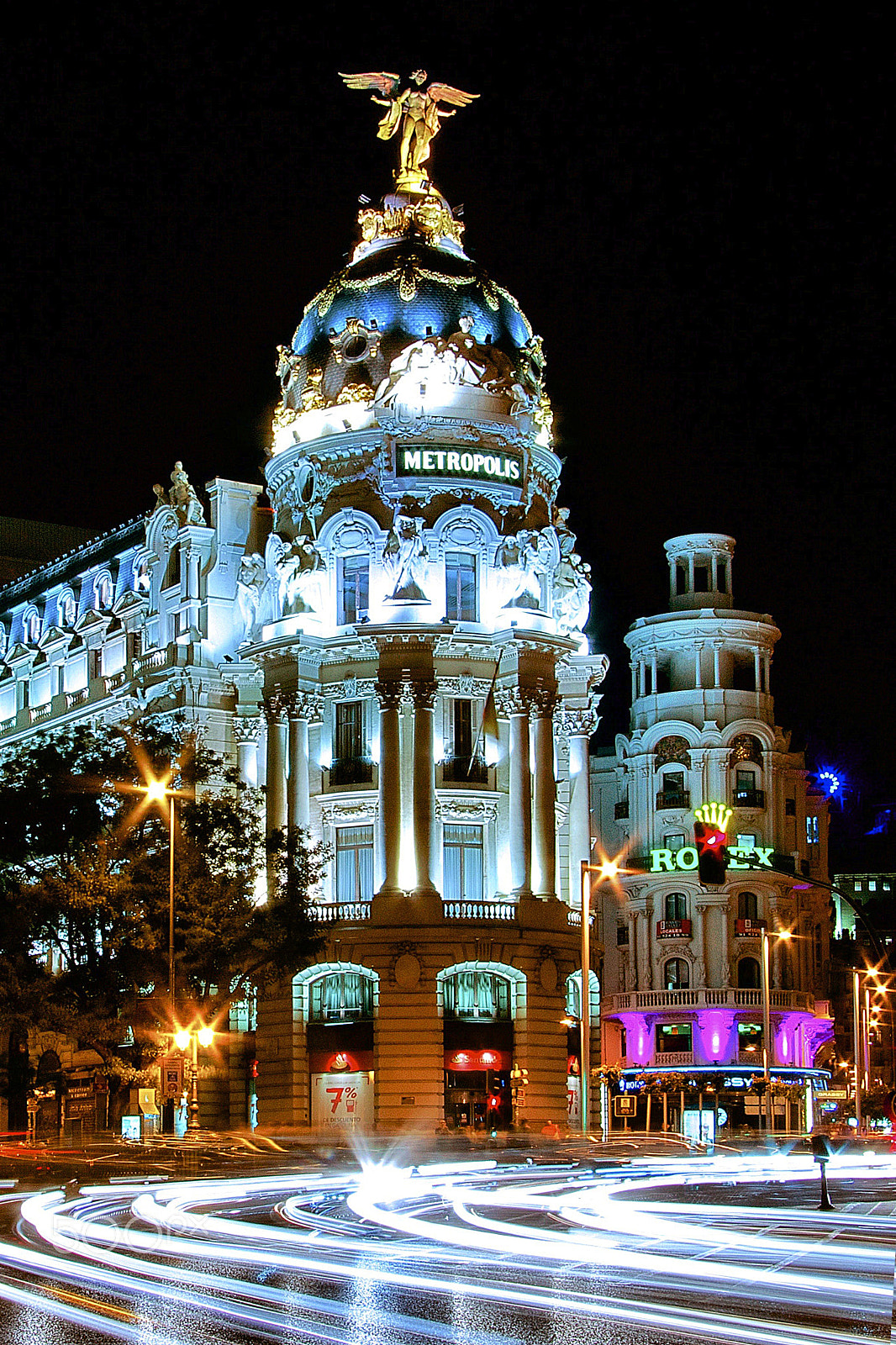 Canon EF-S 17-85mm F4-5.6 IS USM sample photo. Madrid downtown, metropolis bulding photography