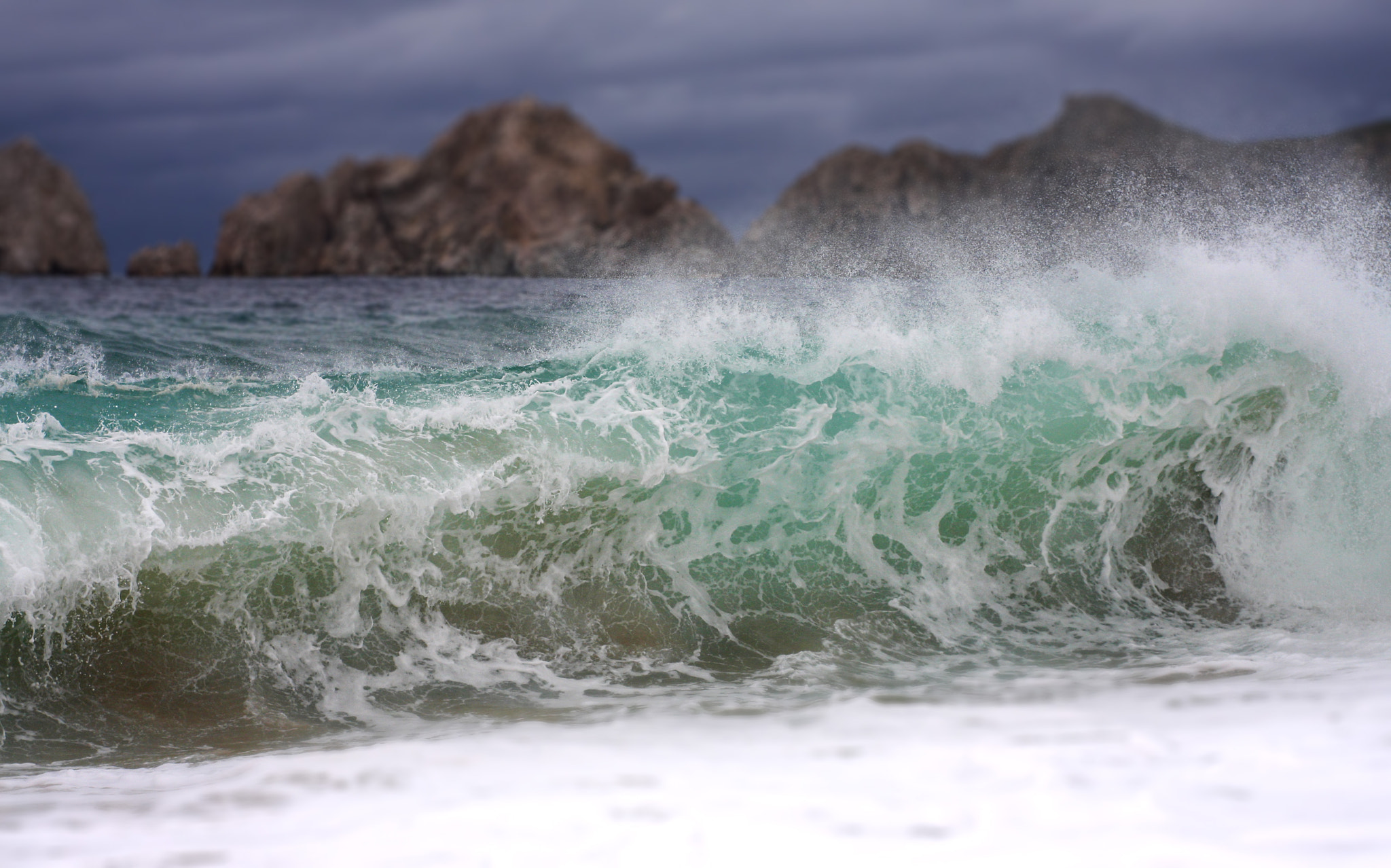 Canon EOS 40D sample photo. Cabo wave2 t-storm javier photography