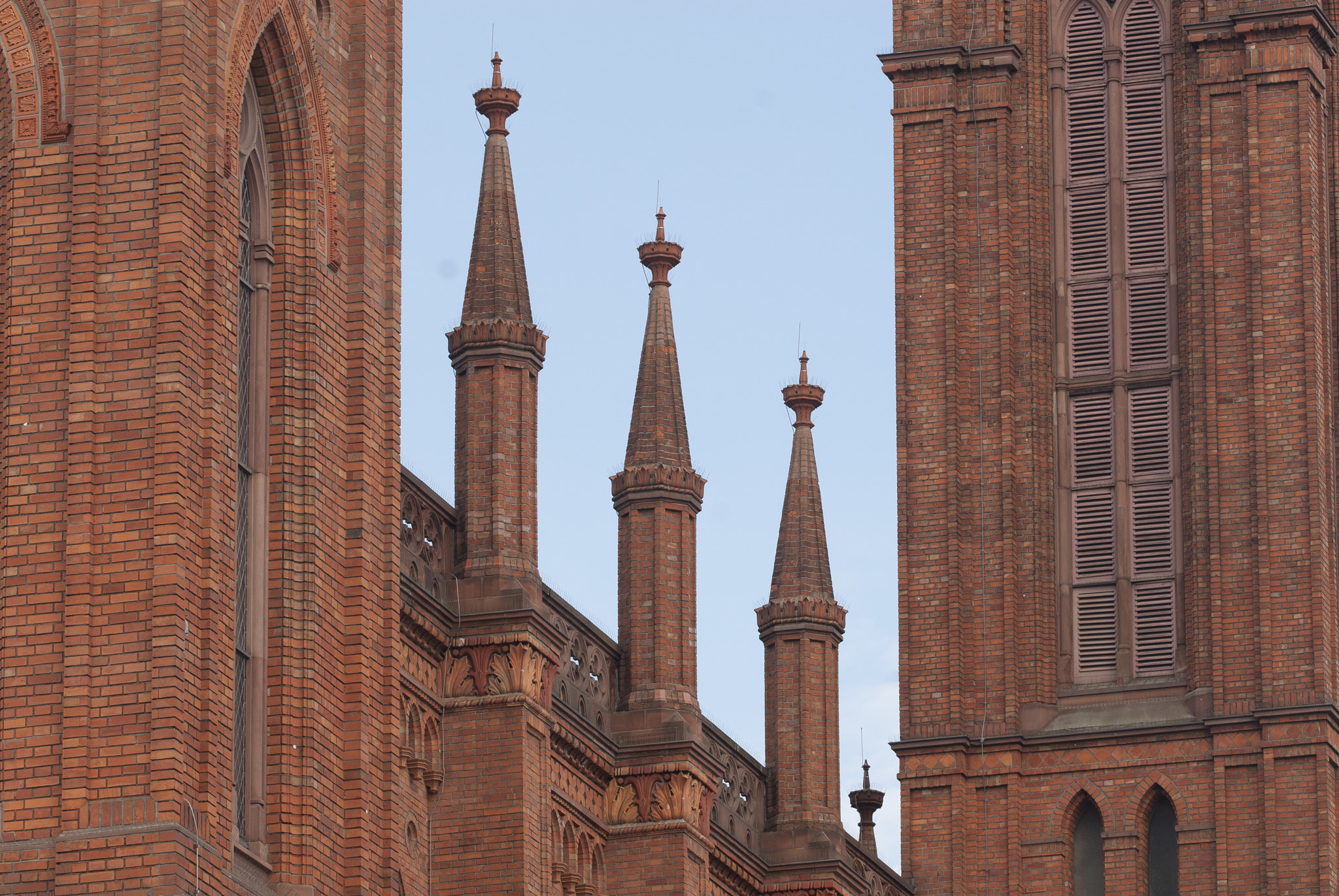 Sigma 150mm F2.8 EX DG OS Macro HSM sample photo. Marktkirche detail in  wiesbaden photography