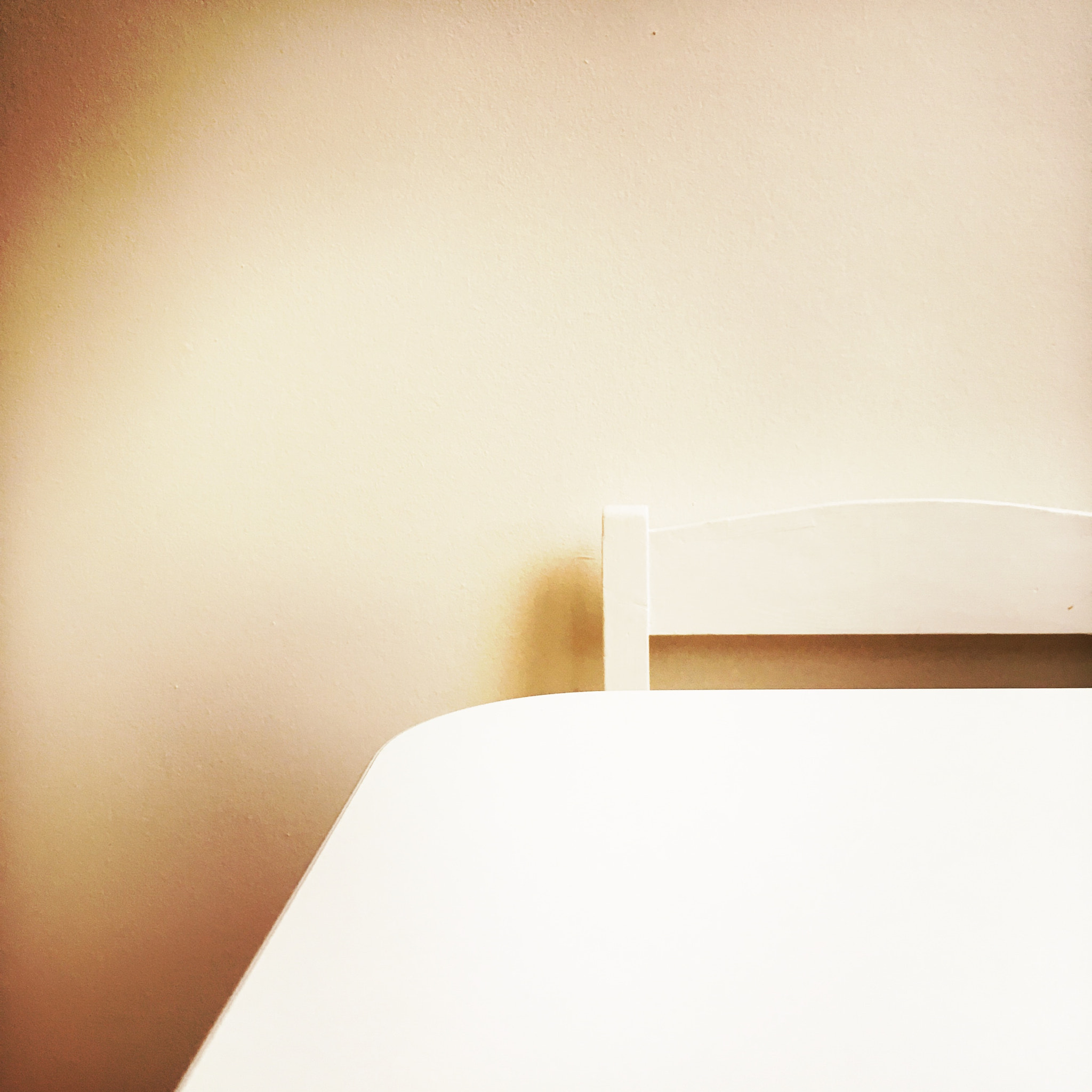 Hipstamatic 314 sample photo. Room in white photography