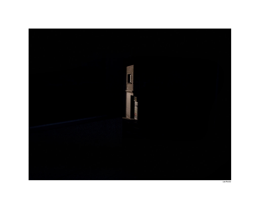 Olympus OM-D E-M5 + Panasonic Lumix G 14mm F2.5 ASPH sample photo. Luces filtradas.... photography