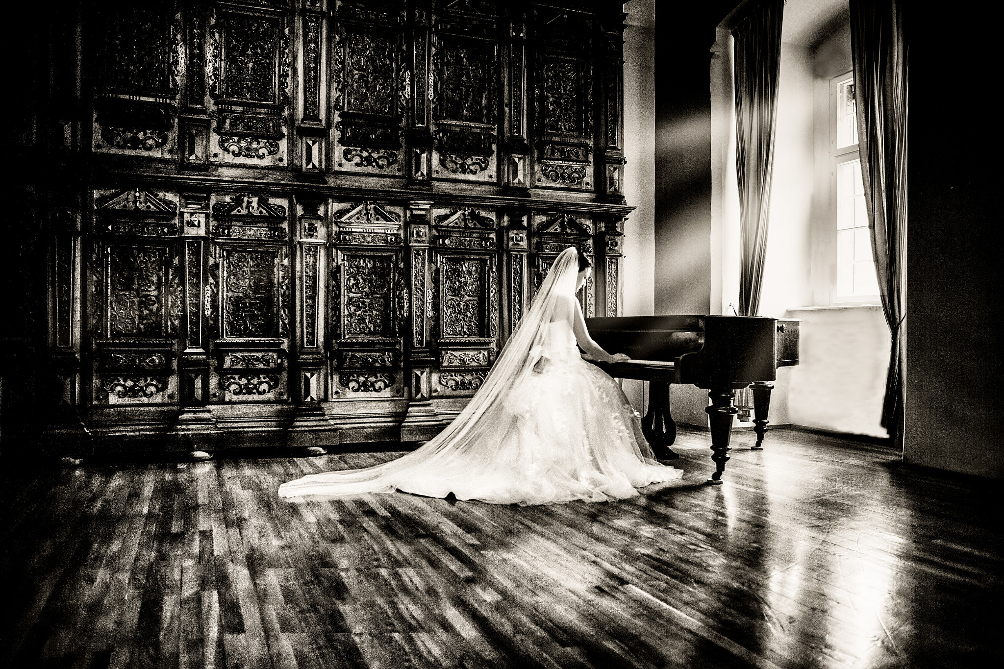 Canon EF 28mm F2.8 sample photo. Piano photography