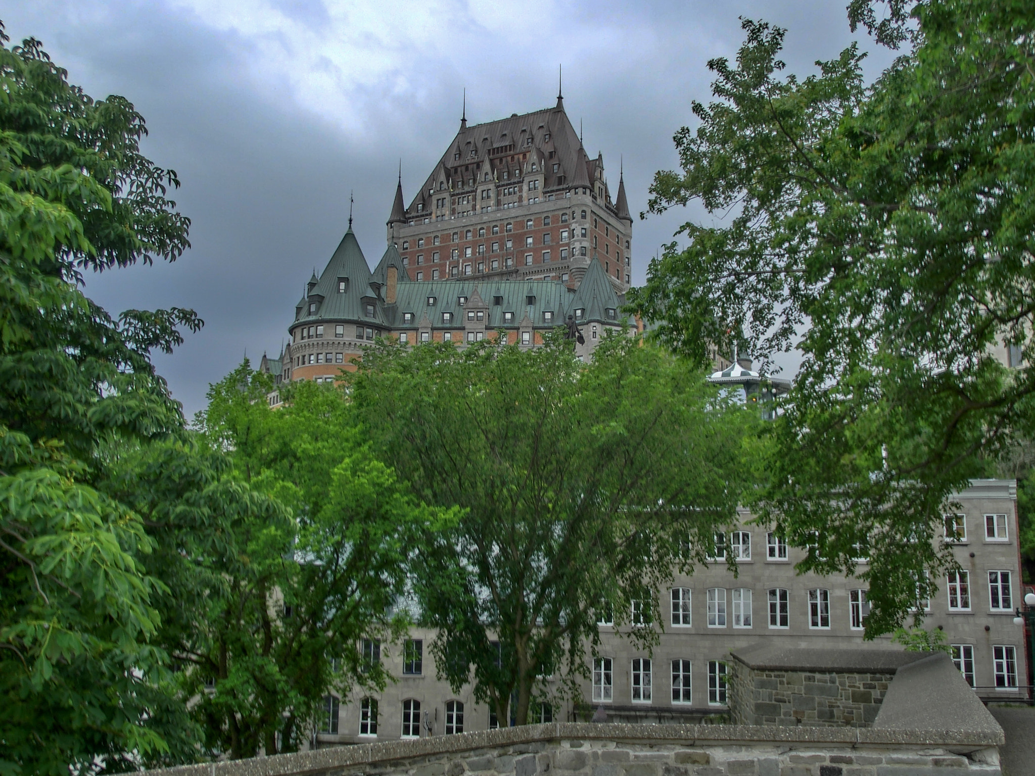 CASIO EX-ZR100 sample photo. Château frontenac quebec city photography