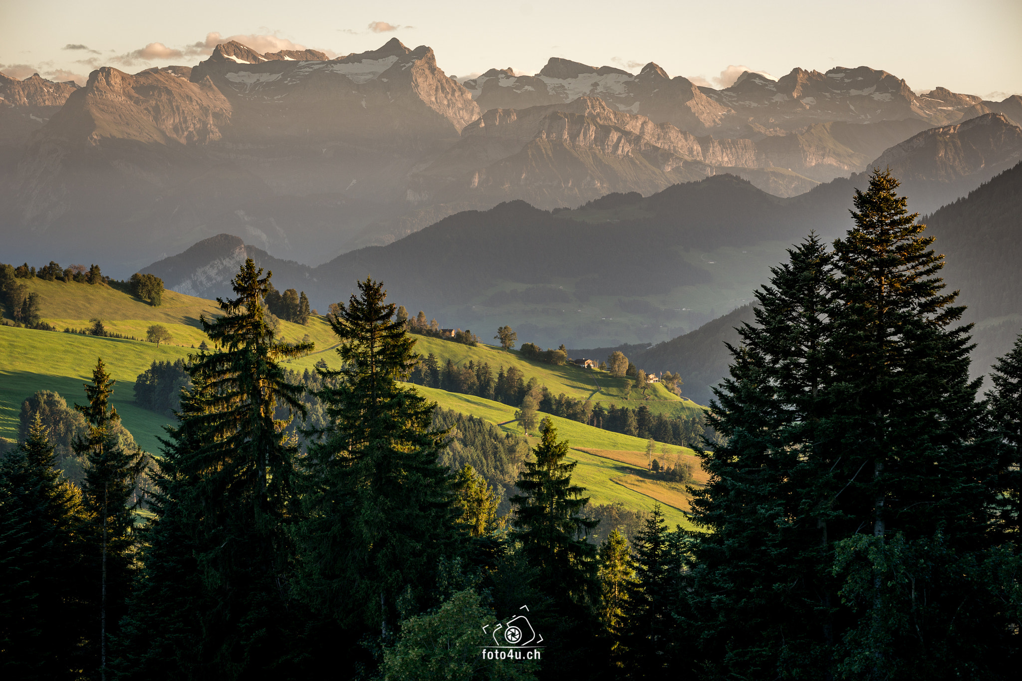 Sony a99 II + Minolta/Sony AF 70-200mm F2.8 G sample photo. Foto vom abschwändi ratenpass, oberägeri photography