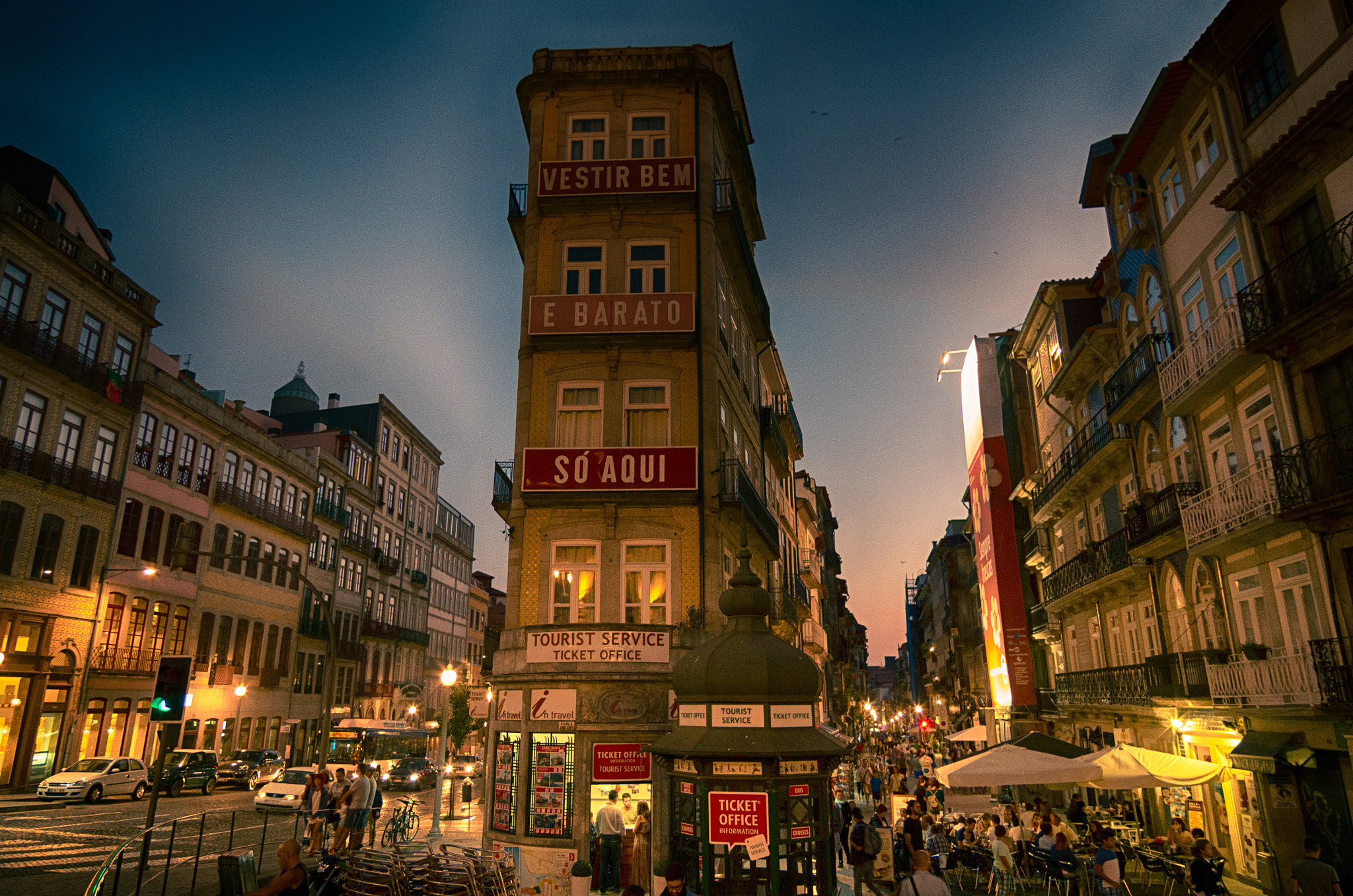 Pentax smc DA 12-24mm F4.0 ED AL (IF) sample photo. Porto corner photography