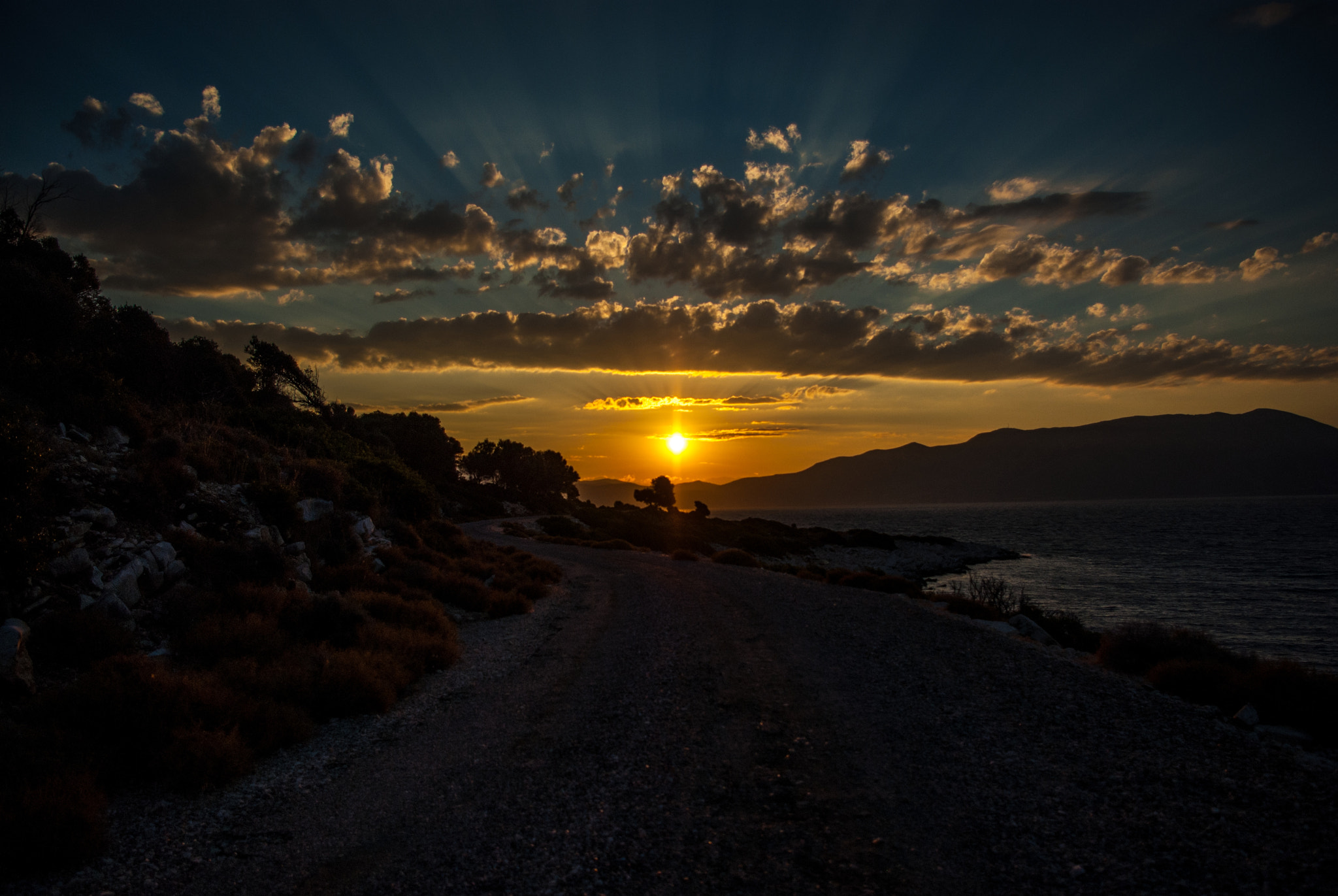 Pentax smc DA 18-55mm F3.5-5.6 ED AL II (IF) sample photo. Sunrise in kastos photography