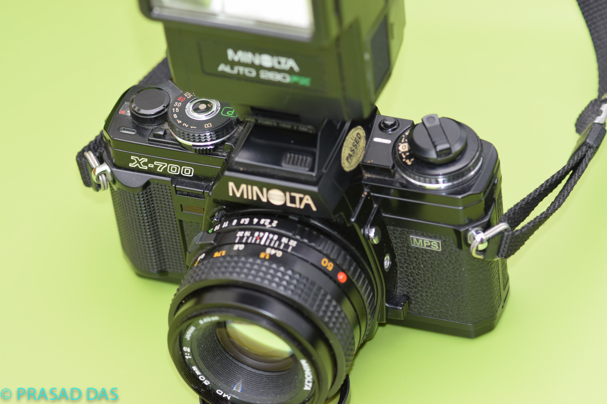 Nikon AF-S Micro-Nikkor 105mm F2.8G IF-ED VR sample photo. My friend from yesteryear (of ) photography