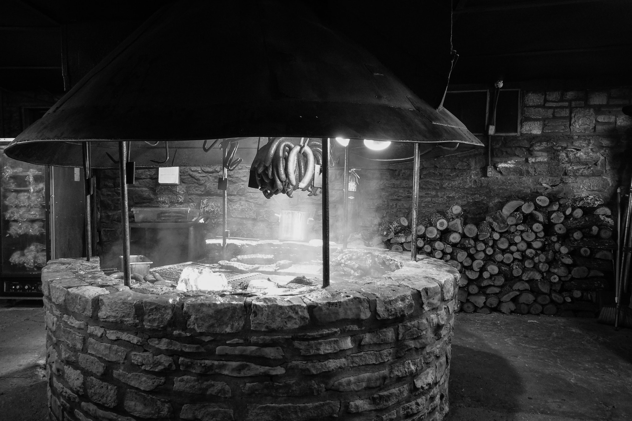 Sony Alpha NEX-7 + Sony E 10-18mm F4 OSS sample photo. The salt lick photography