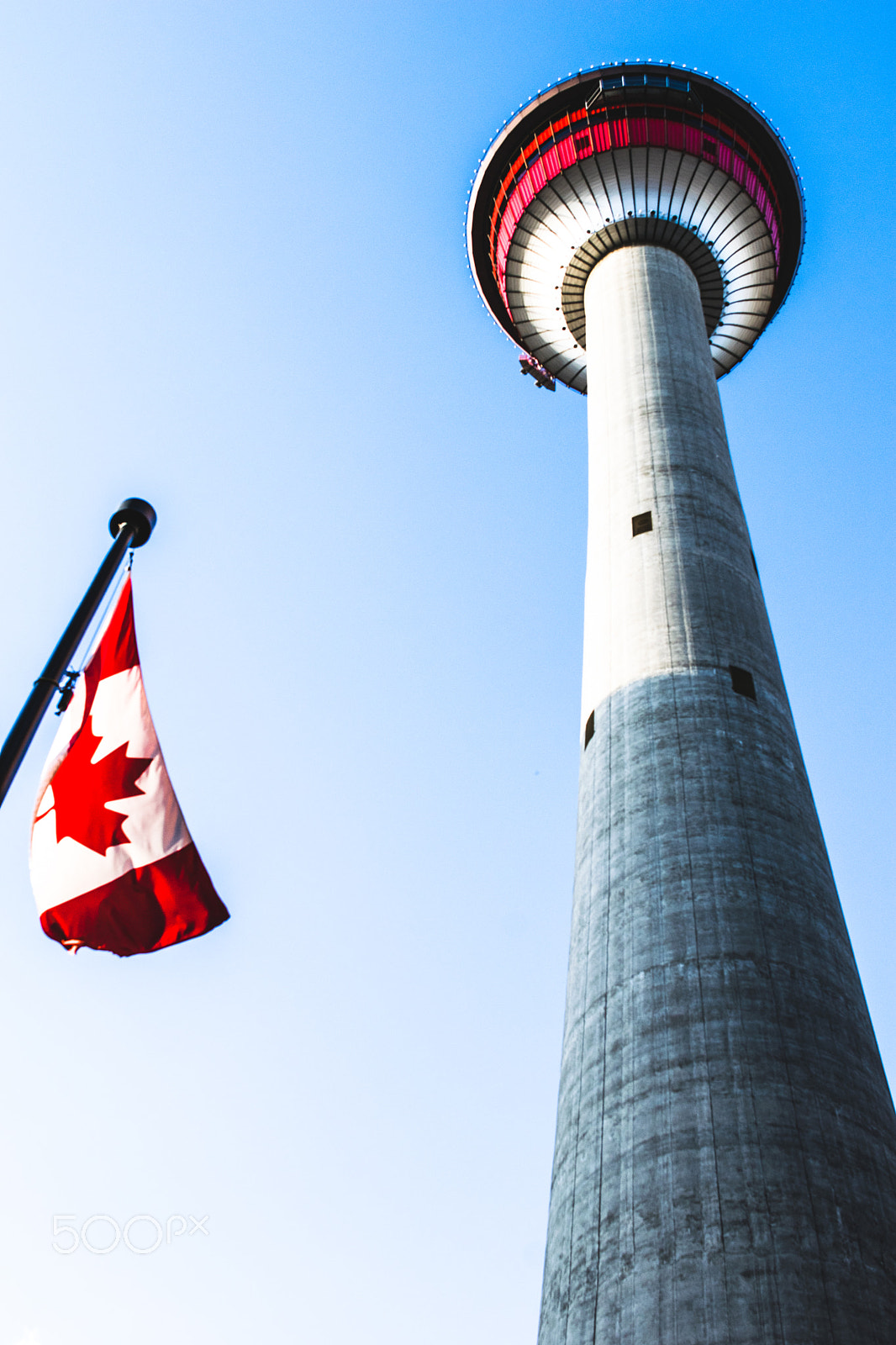 Nikon D3300 + AF-S DX Zoom-Nikkor 18-55mm f/3.5-5.6G ED sample photo. Calgary tower, canada photography