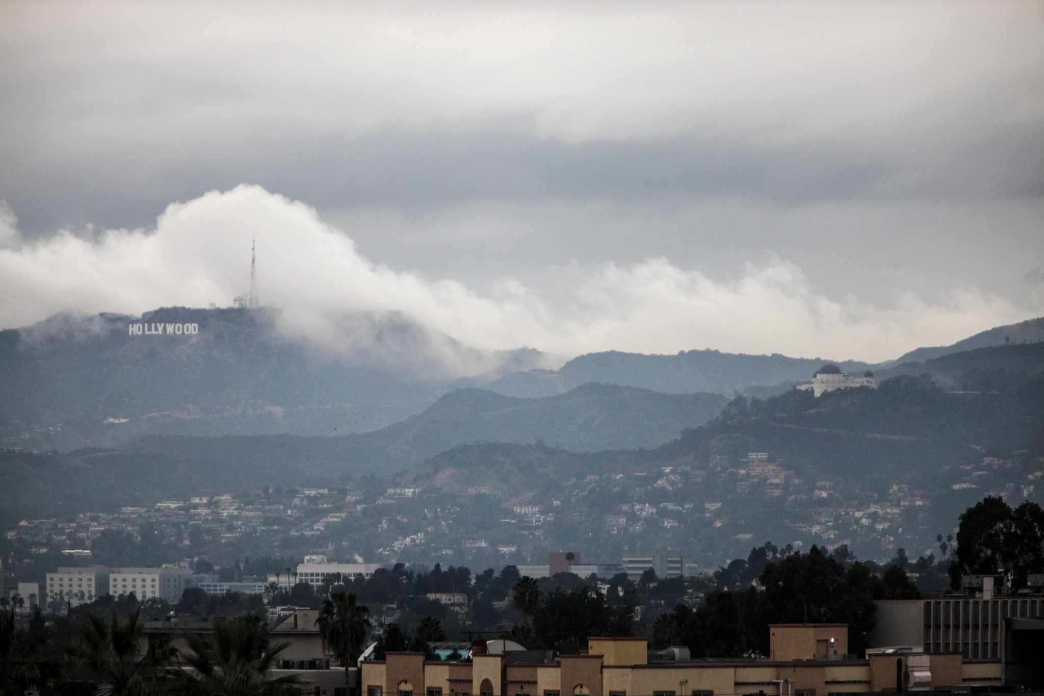 Canon EF 70-200mm F2.8L IS USM sample photo. Hollywood in the coulds photography