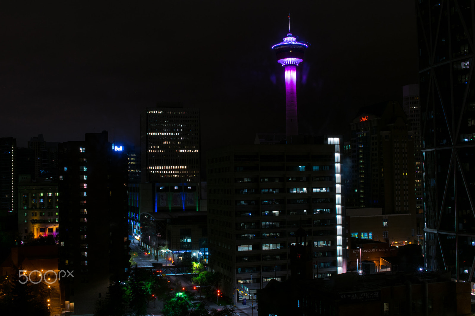 Nikon D3300 + AF-S DX Zoom-Nikkor 18-55mm f/3.5-5.6G ED sample photo. Calgary tower, canada photography