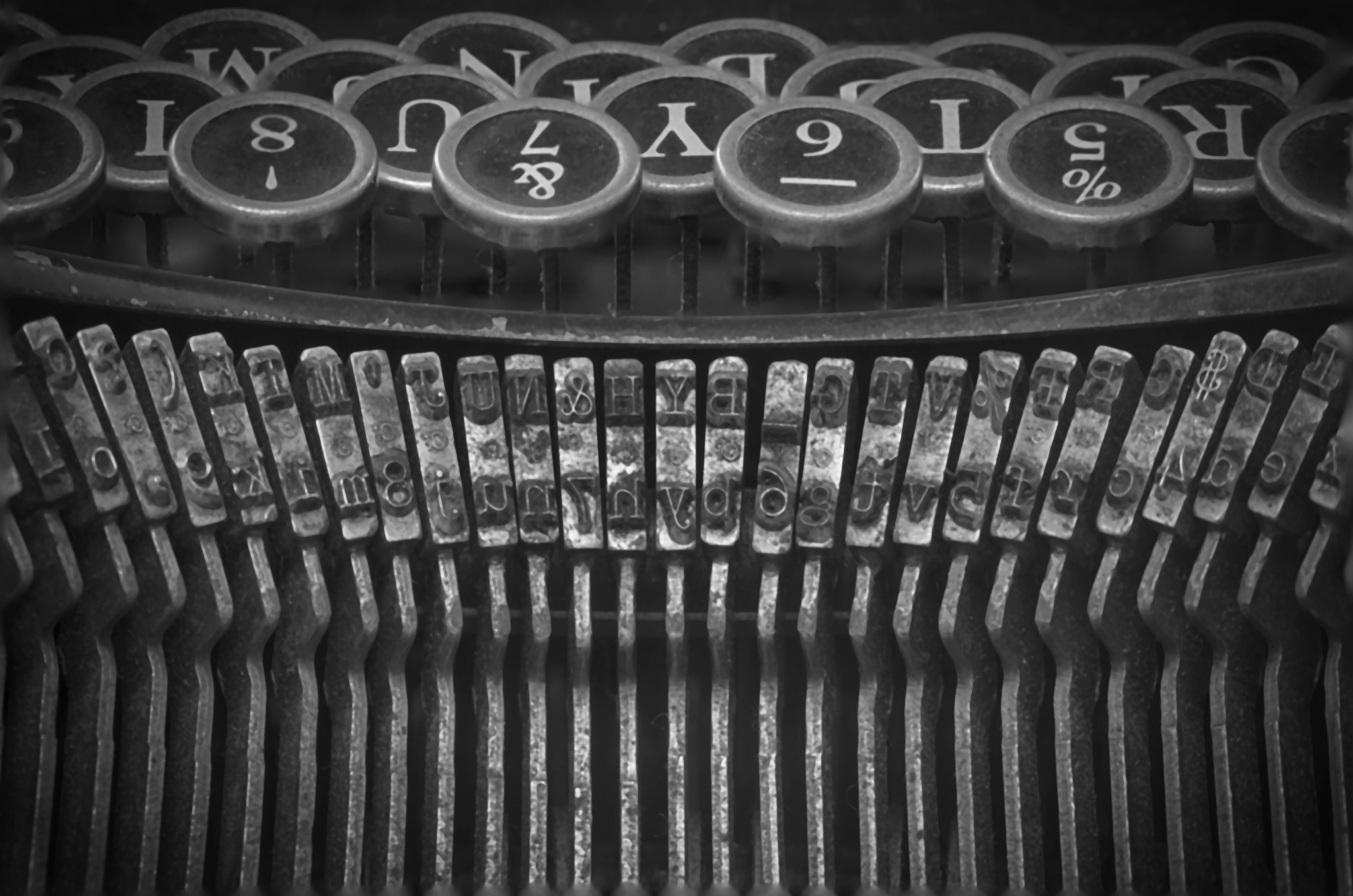 Canon EF 180mm F3.5L Macro USM sample photo. Typewriter letterset photography