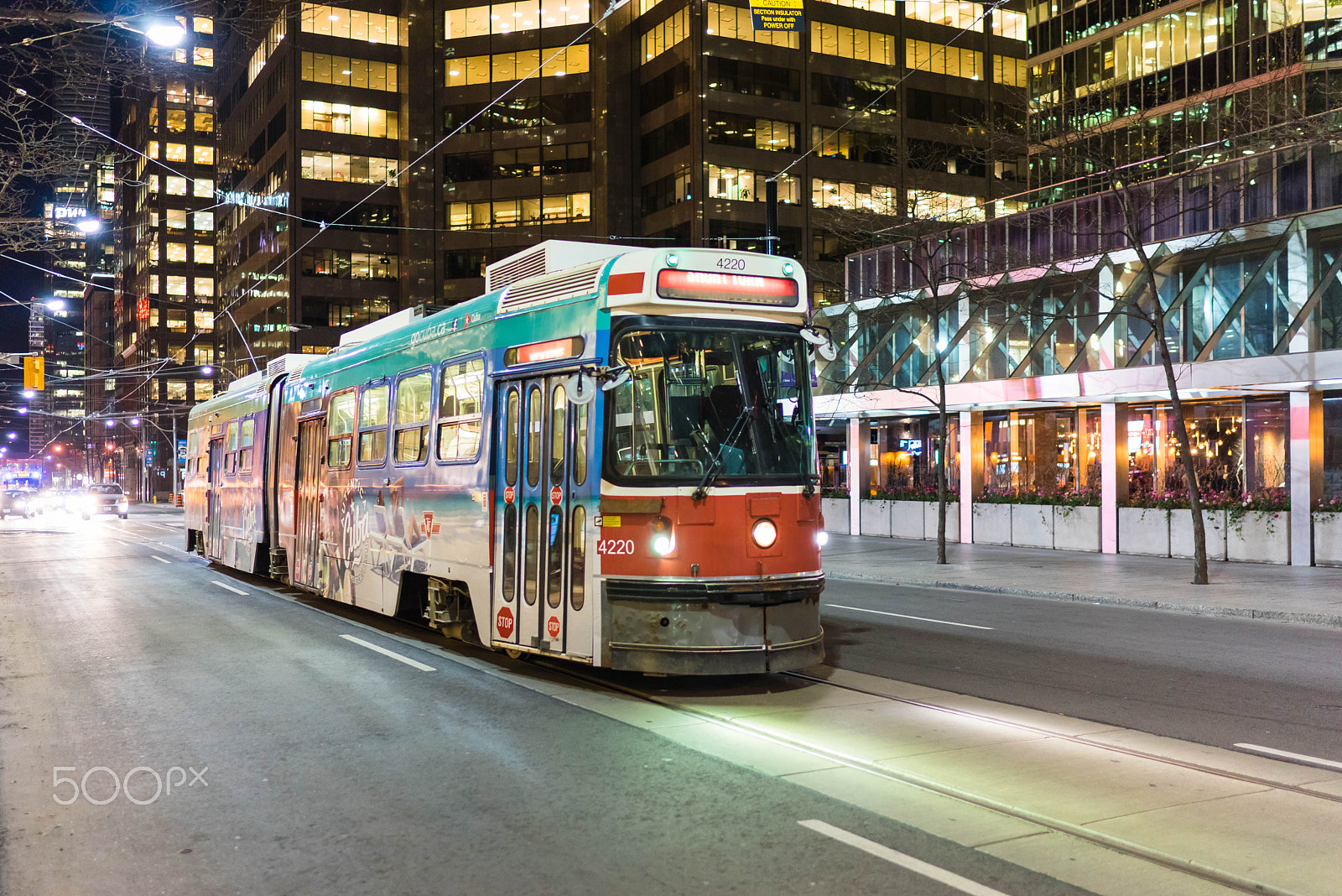 Sony a7R + Sony Distagon T* FE 35mm F1.4 ZA sample photo. Toronto downtown photography