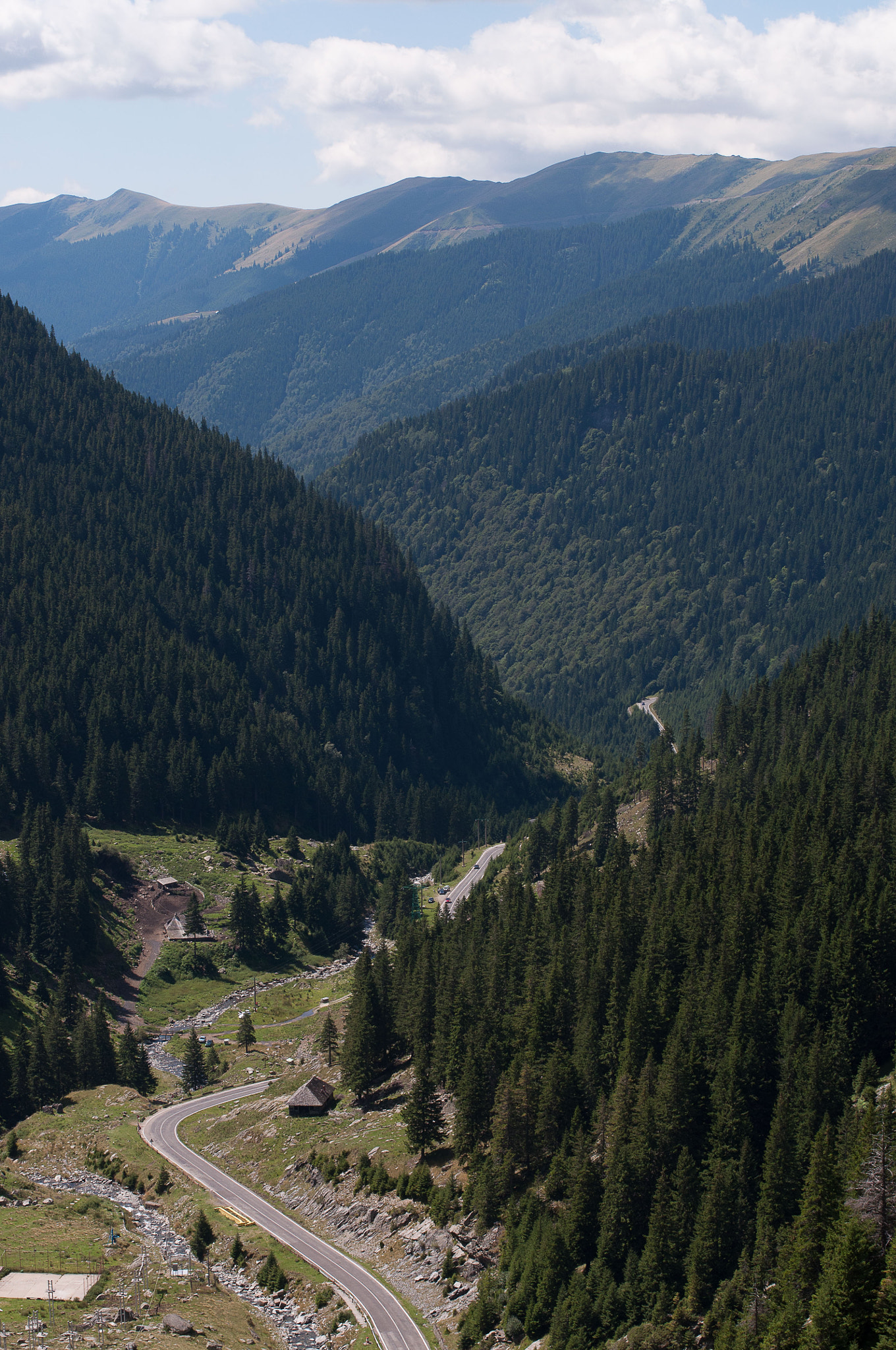 Sigma 50-150mm F2.8 EX APO DC HSM II sample photo. Transfagarasean photography