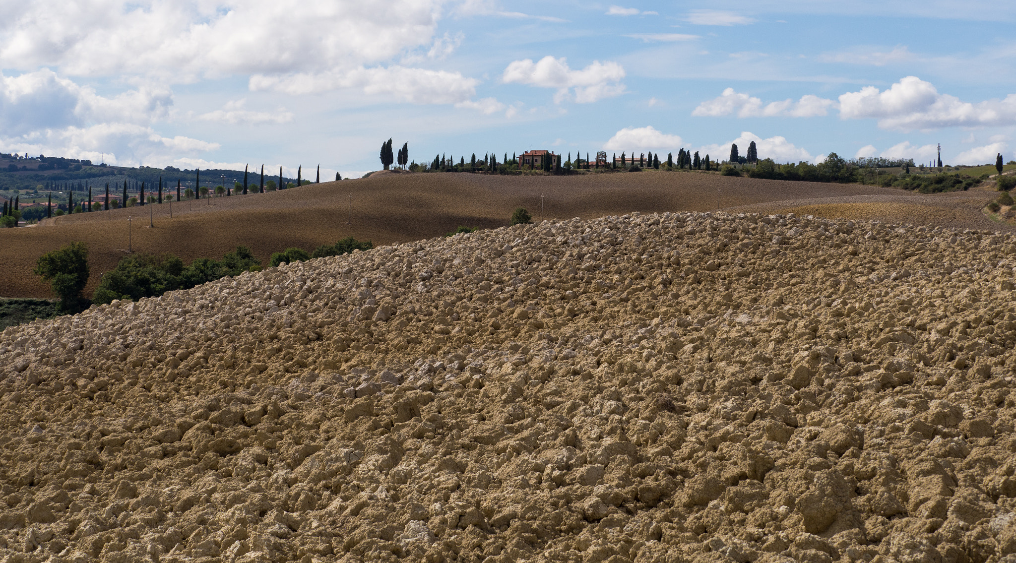 Olympus OM-D E-M10 + Olympus M.Zuiko Digital ED 40-150mm F2.8 Pro sample photo. Tuscany  views photography