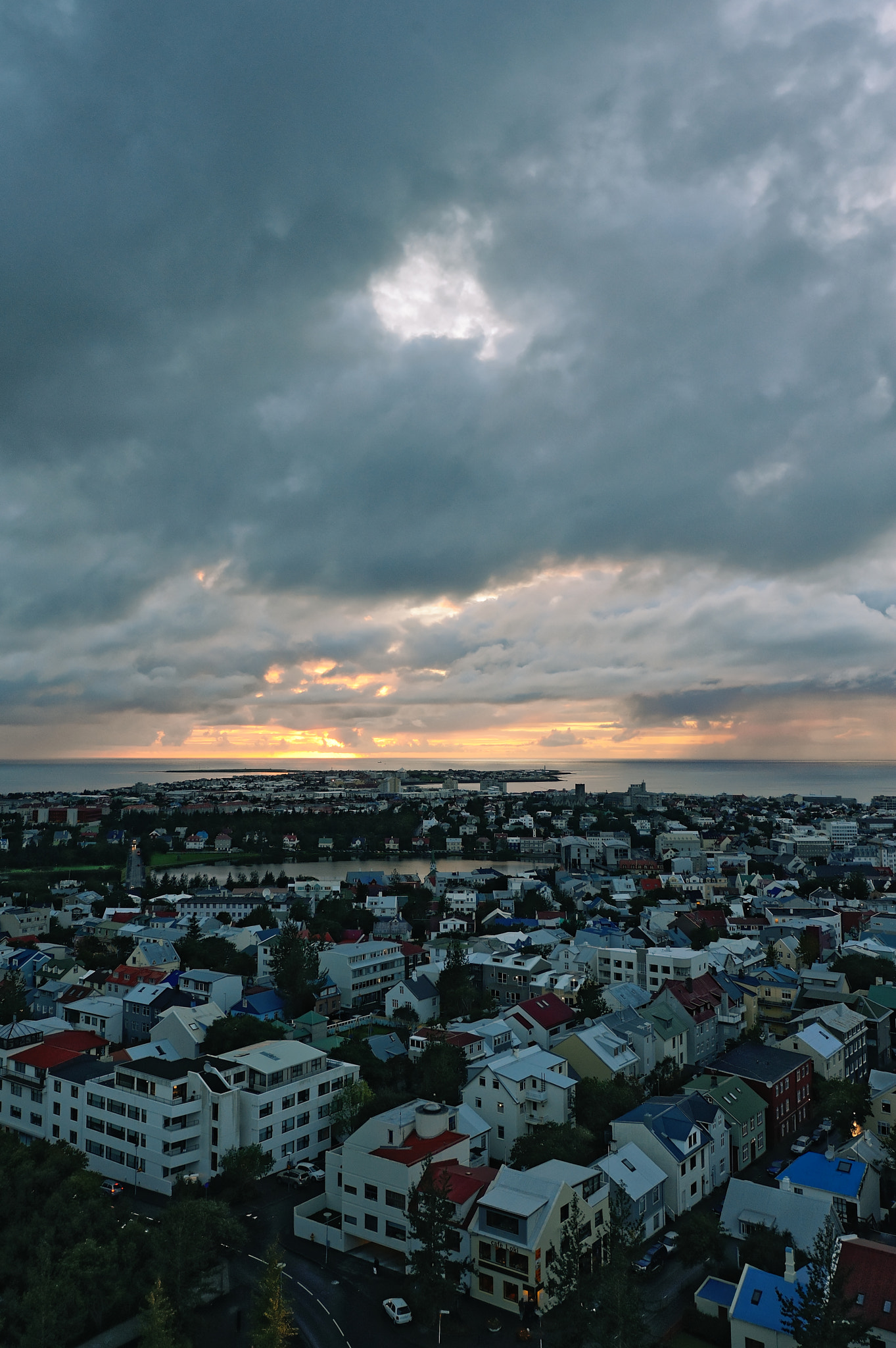 Tokina AT-X 16-28mm F2.8 Pro FX sample photo. Reykjavik photography