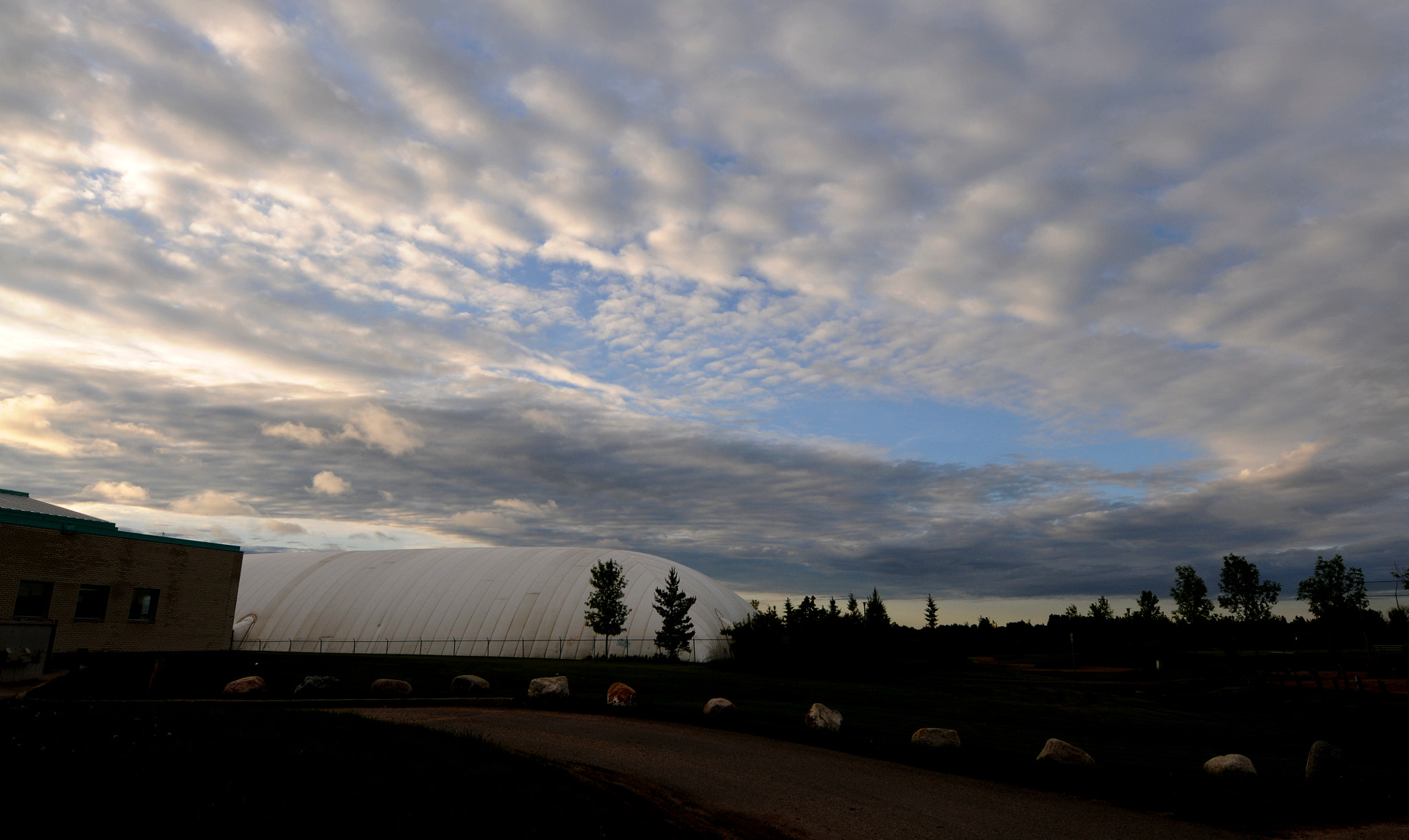 Nikon D300S sample photo. Between earth and sky photography