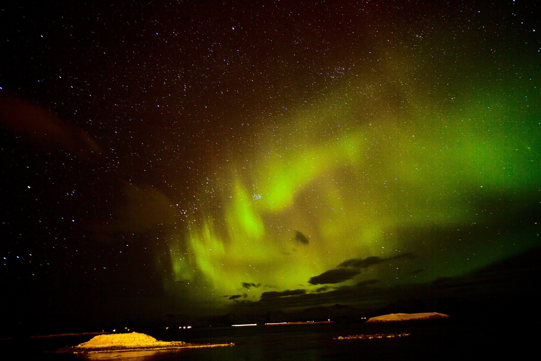 Canon EOS 5D Mark II + ZEISS Distagon T* 21mm F2.8 sample photo. The northern light in iceland photography